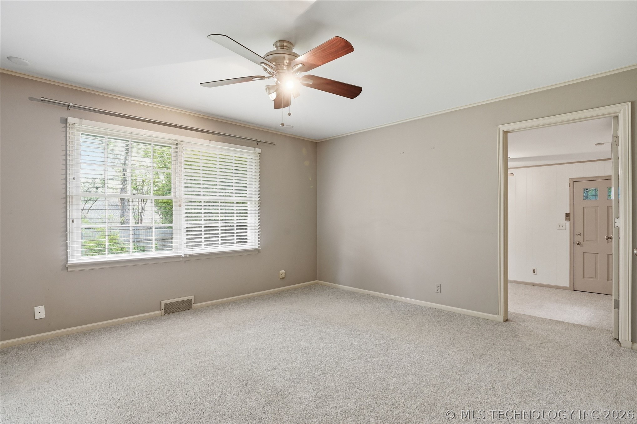 3127 S Lewis Avenue Property Photo 39