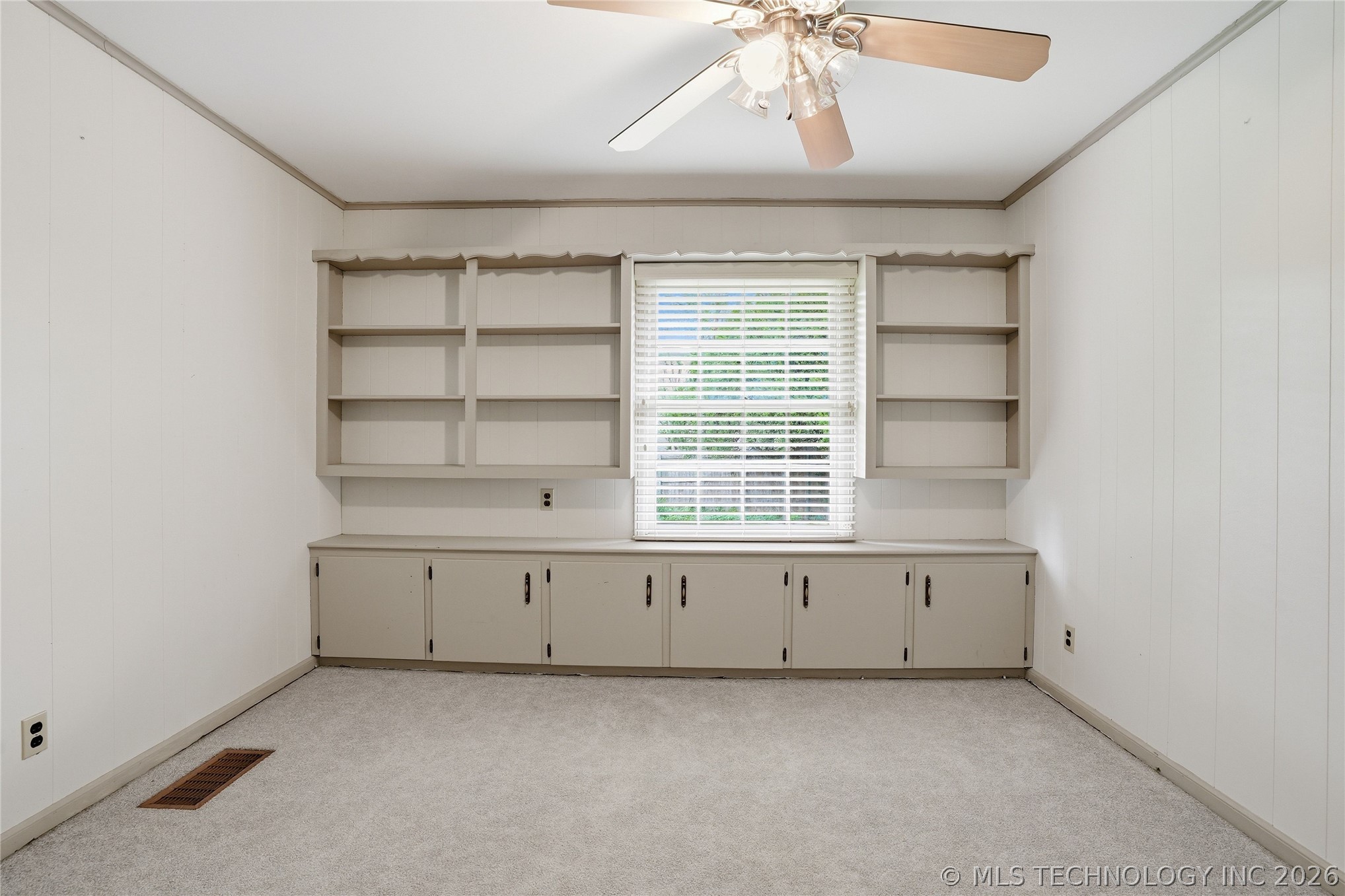 3127 S Lewis Avenue Property Photo 47