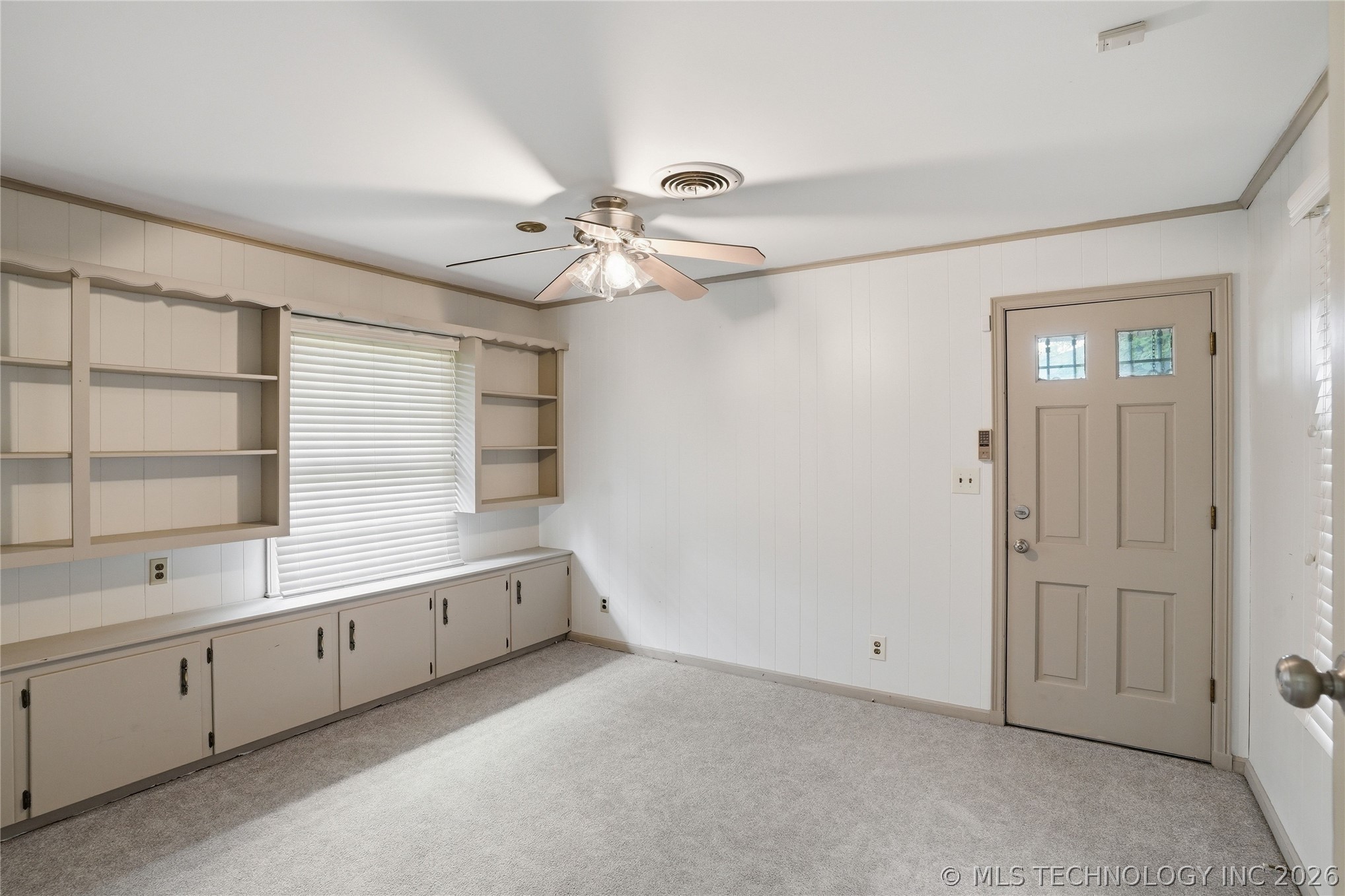 3127 S Lewis Avenue Property Photo 49