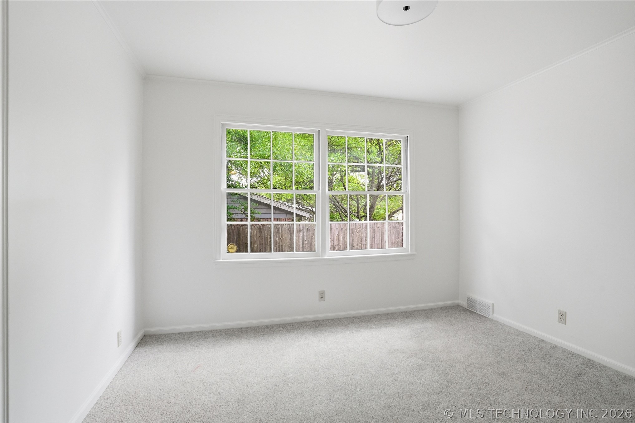3127 S Lewis Avenue Property Photo 55
