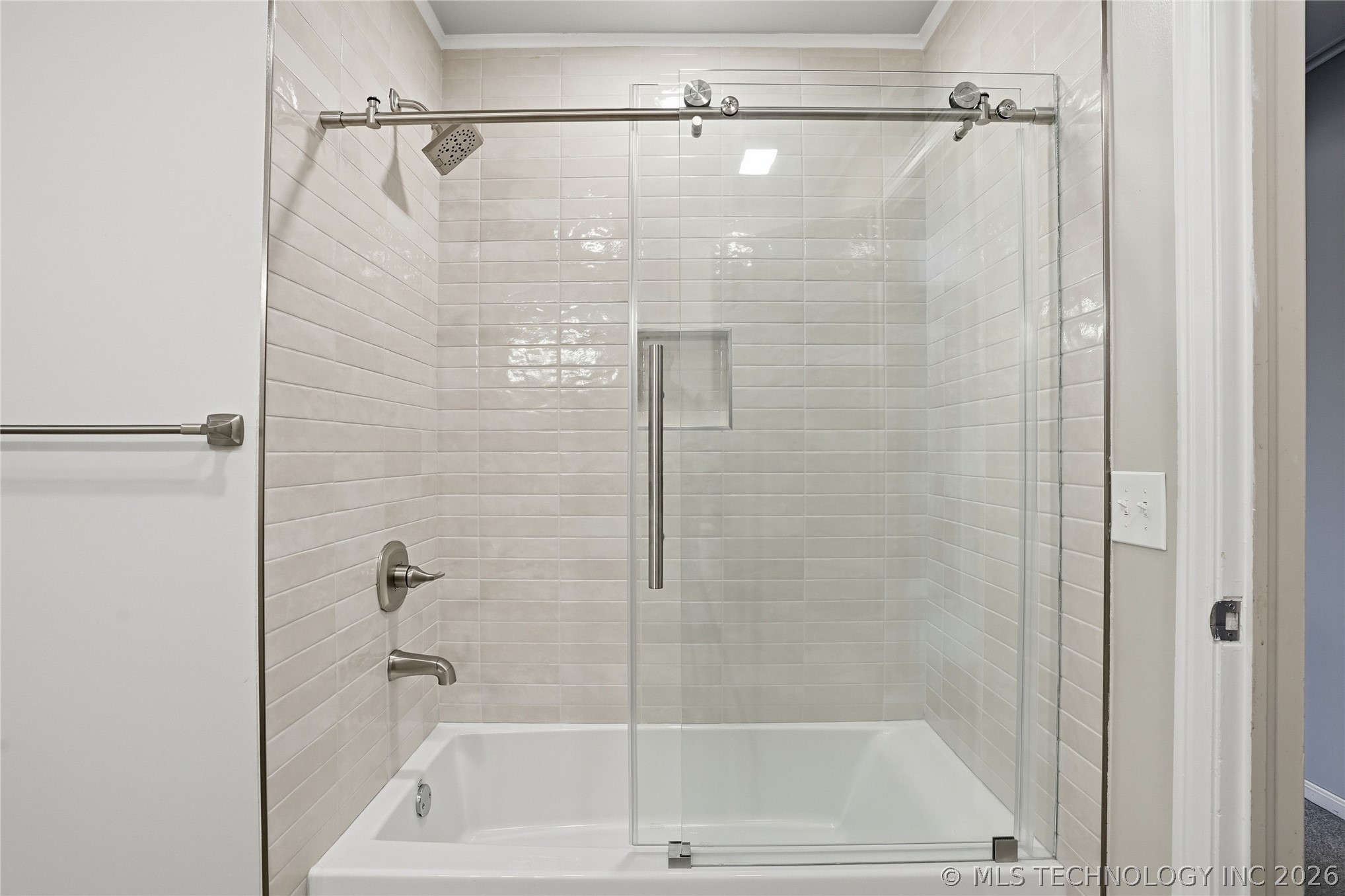 3127 S Lewis Avenue Property Photo 59