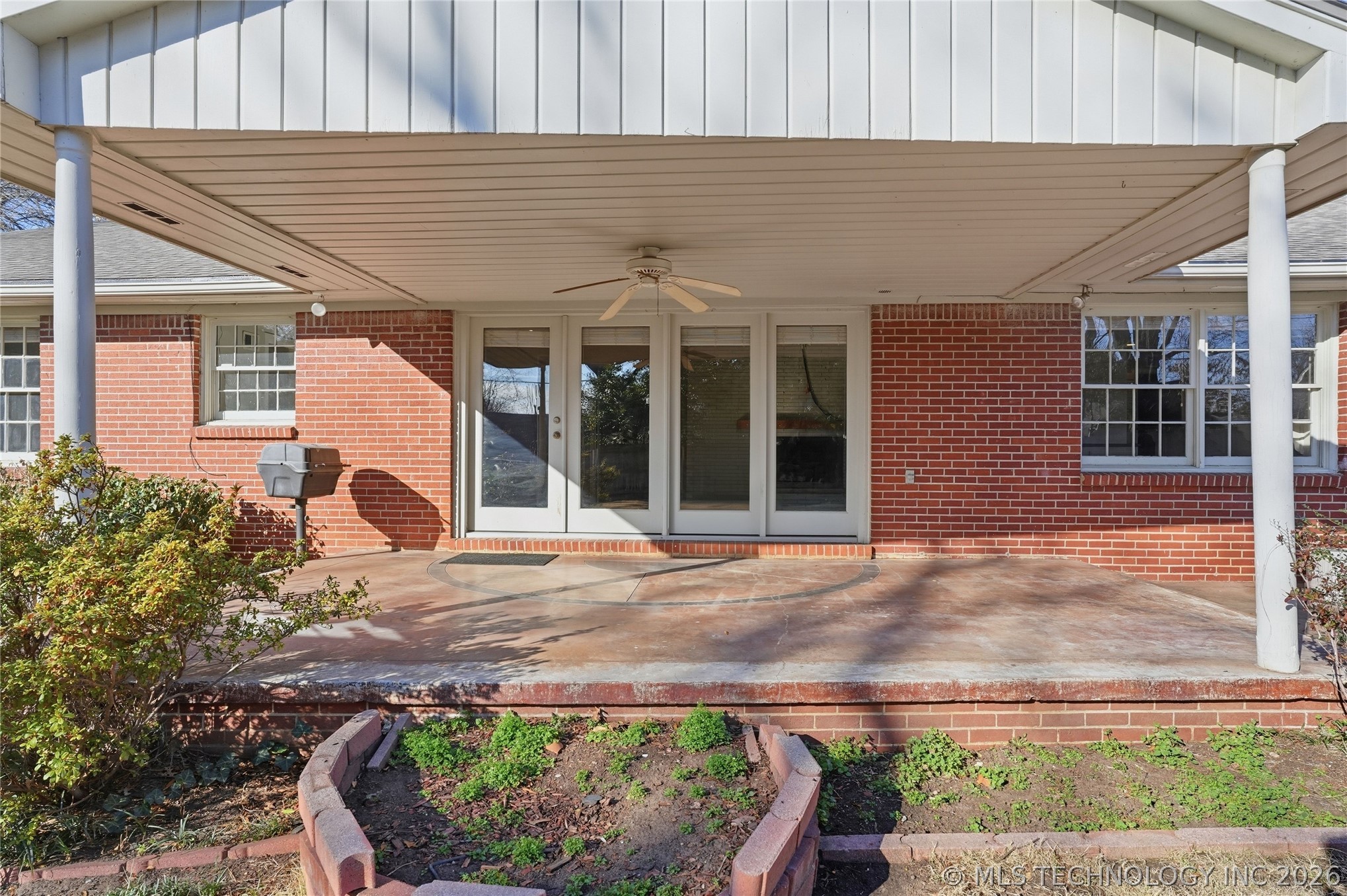 3127 S Lewis Avenue Property Photo 66