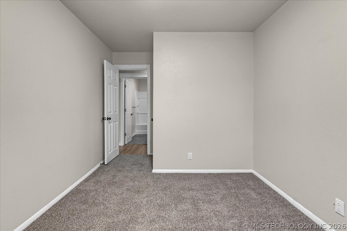201 Se 7th Street Property Photo 23
