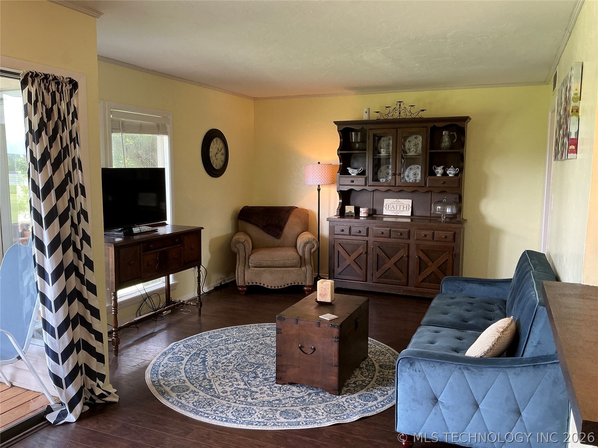 129 Falconhead Drive D Property Photo 4
