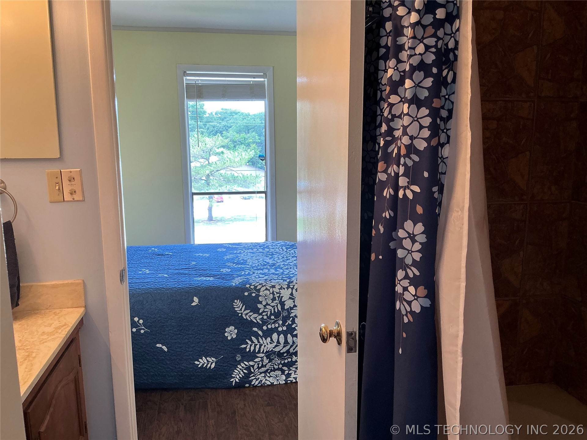 129 Falconhead Drive D Property Photo 14