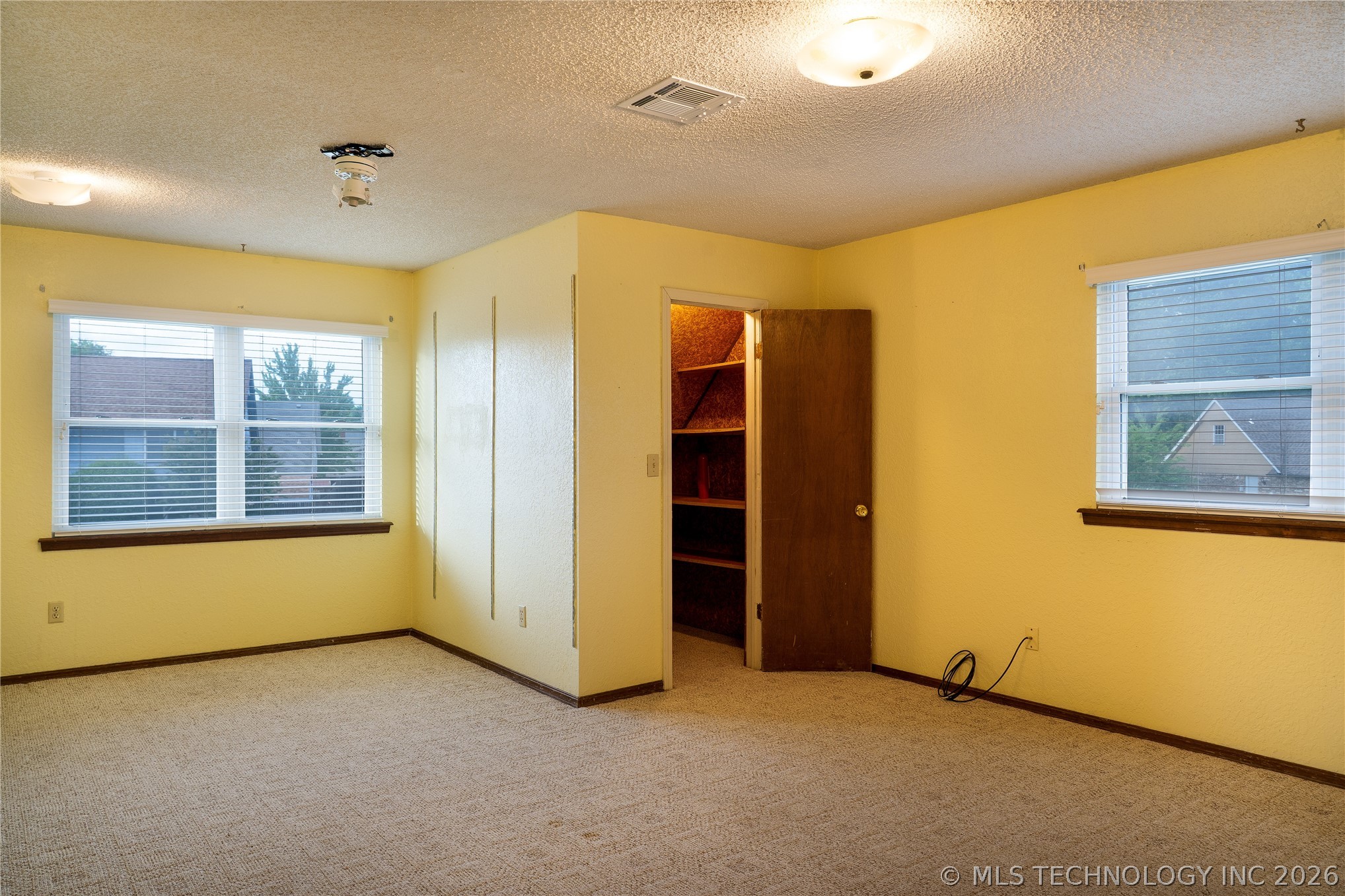9604 E 25th Place Property Photo 31
