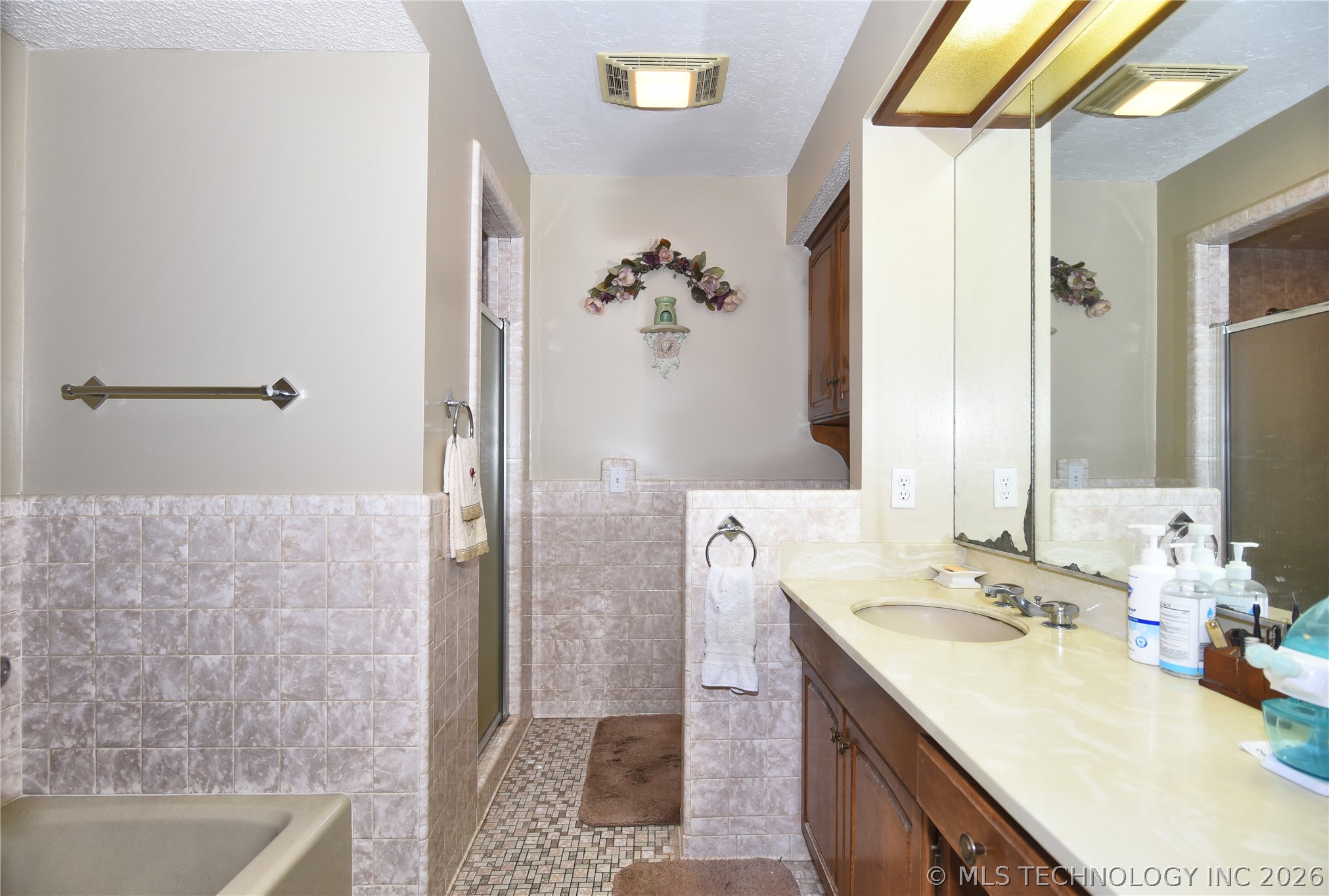 13008 S 193rd East Avenue Property Photo 40