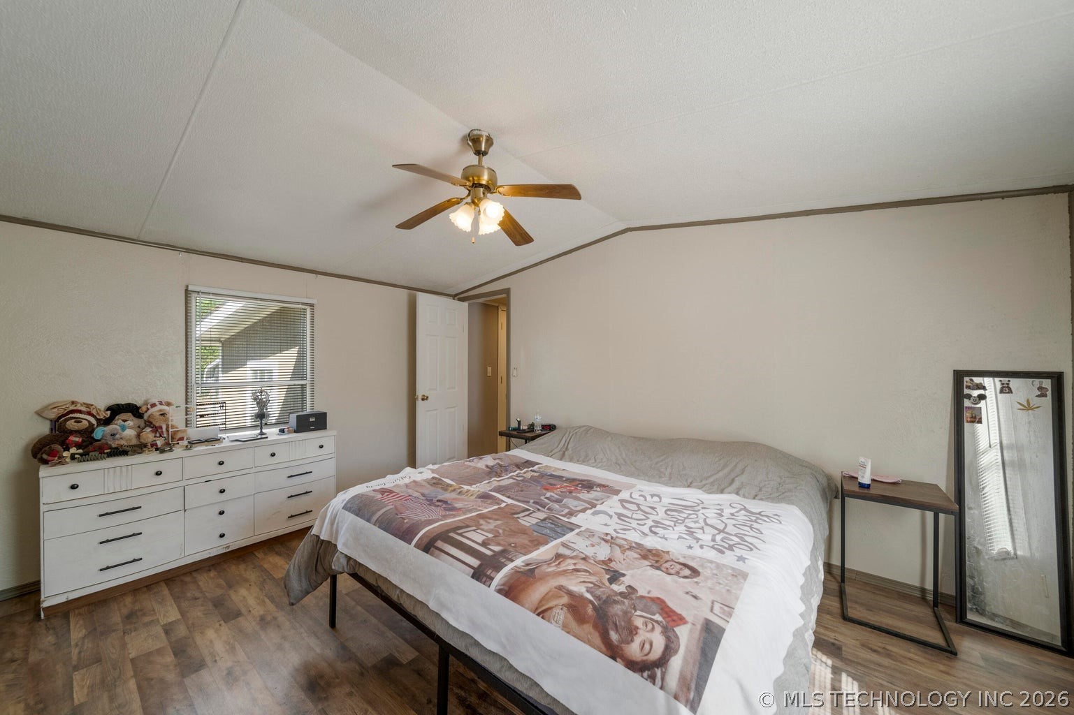 24501 S 610 Lane Property Photo 11