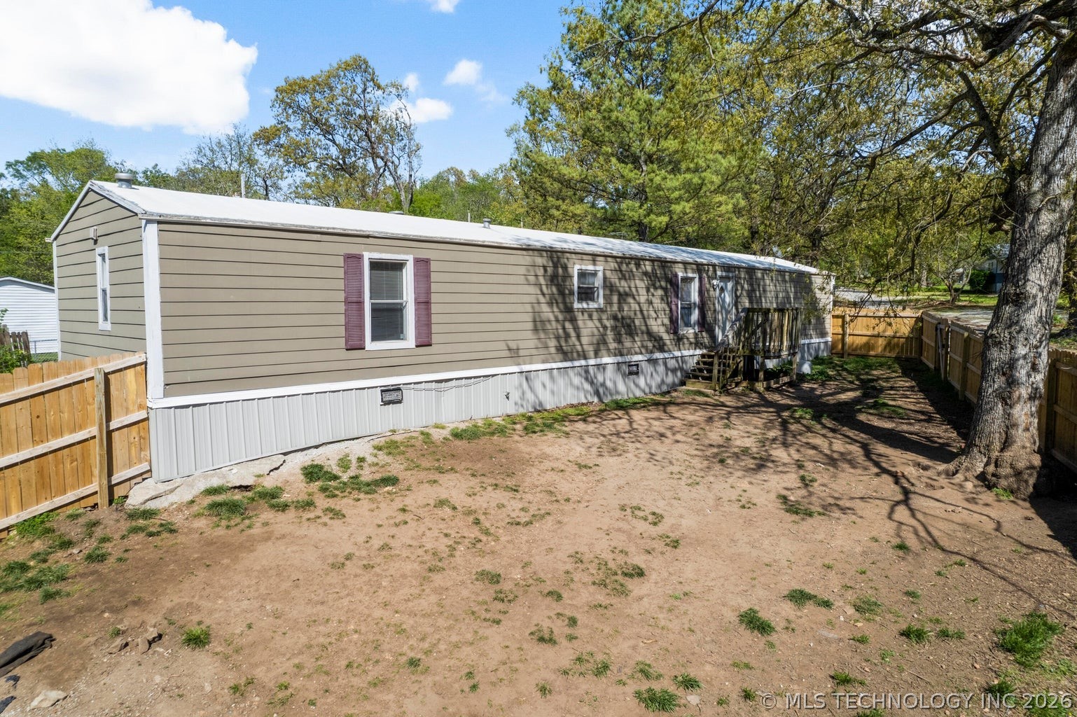 24501 S 610 Lane Property Photo 16