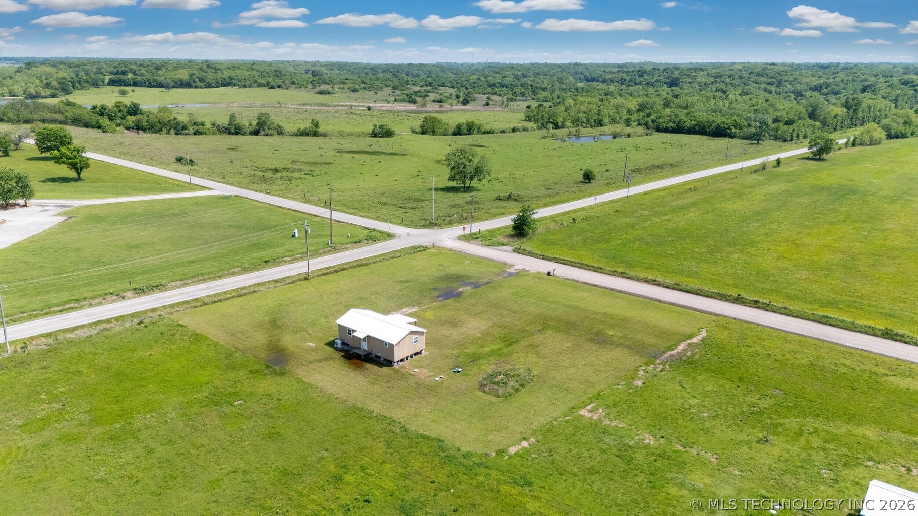 14935 E 380 Road Property Photo 16