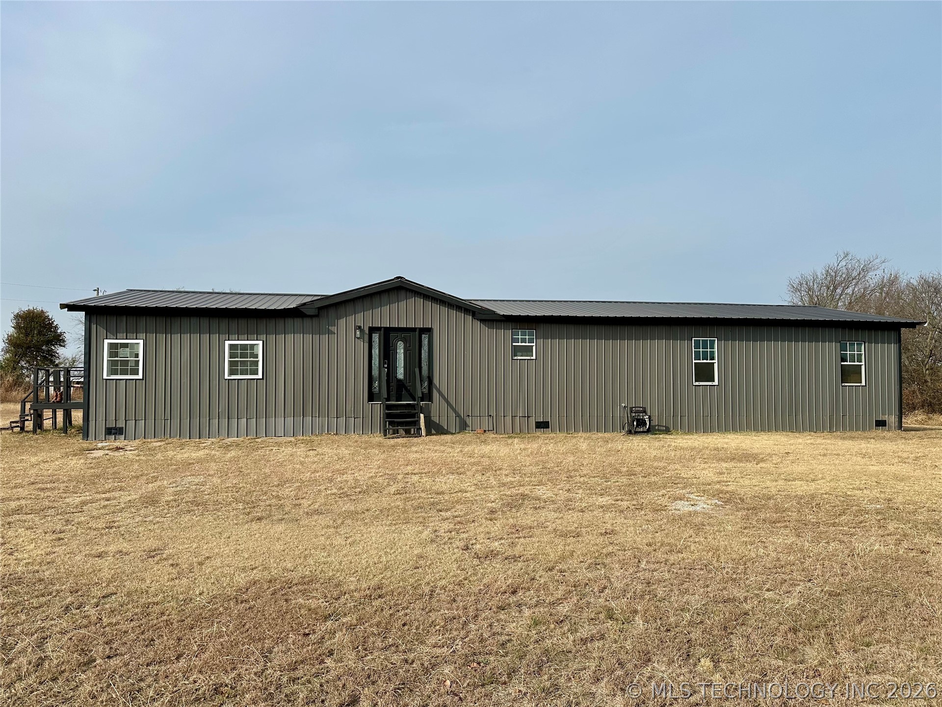 24094 N County Road 3350 Property Photo 1