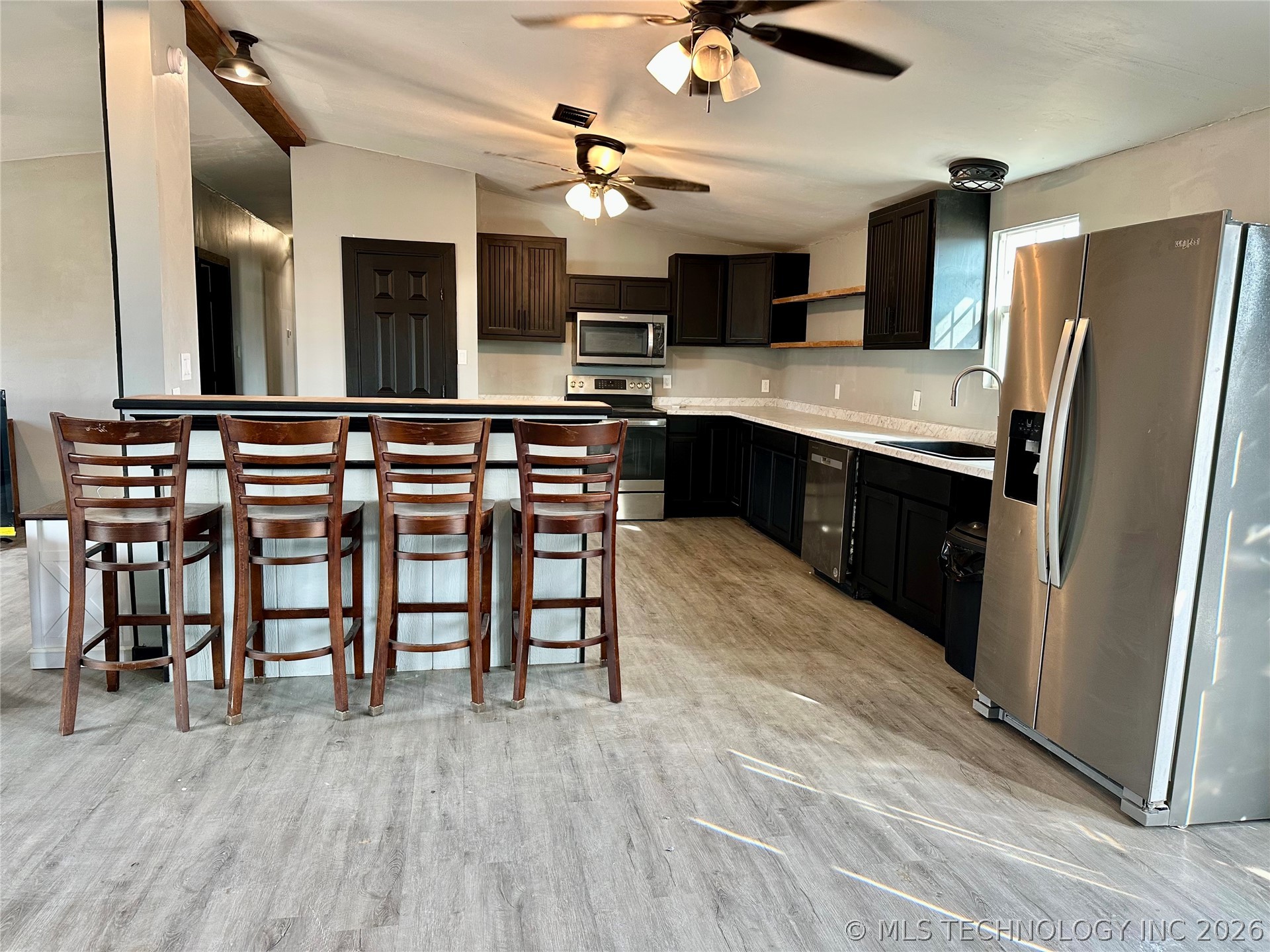 24094 N County Road 3350 Property Photo 4