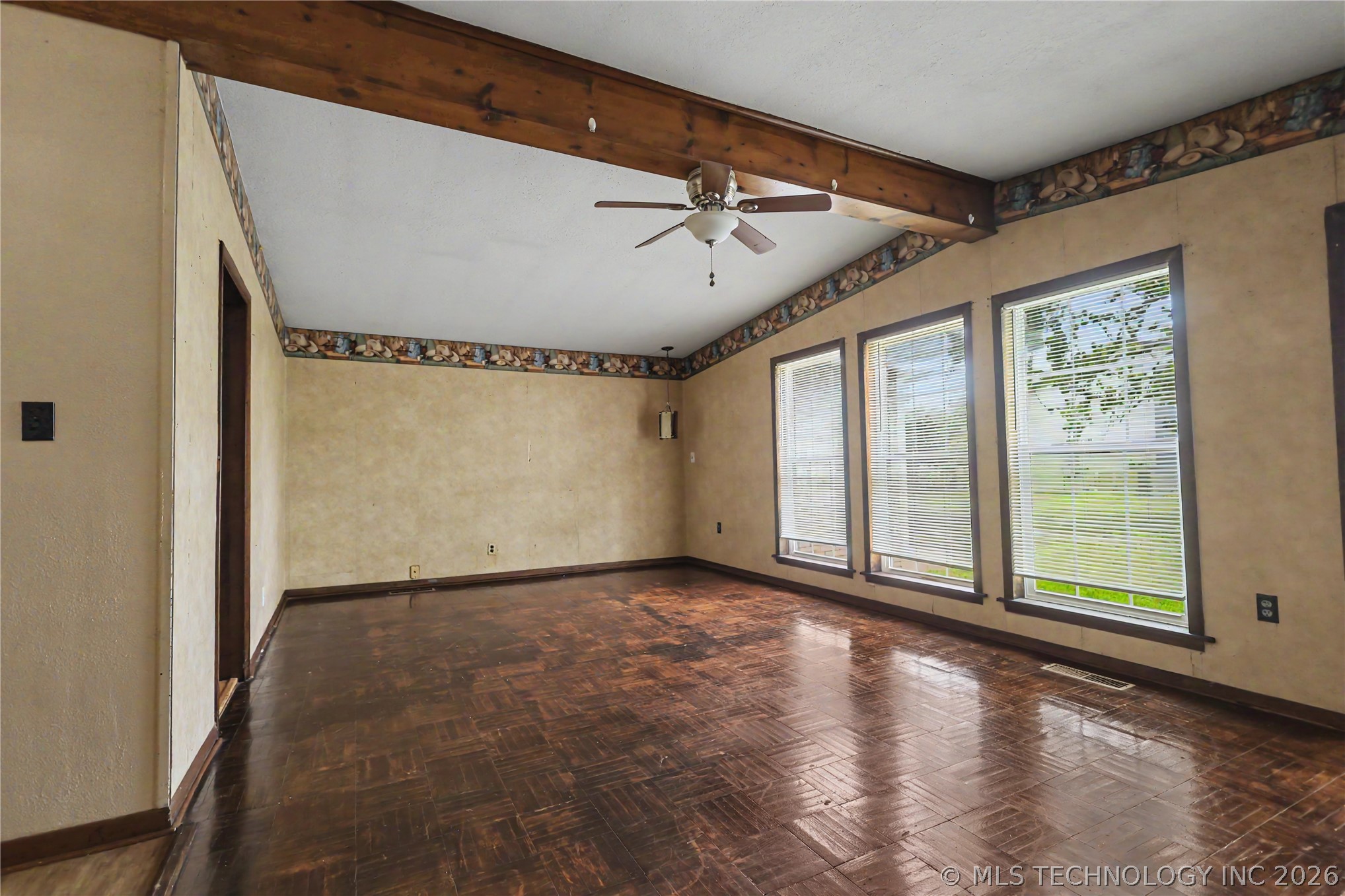15188 Hwy 82 Property Photo 6