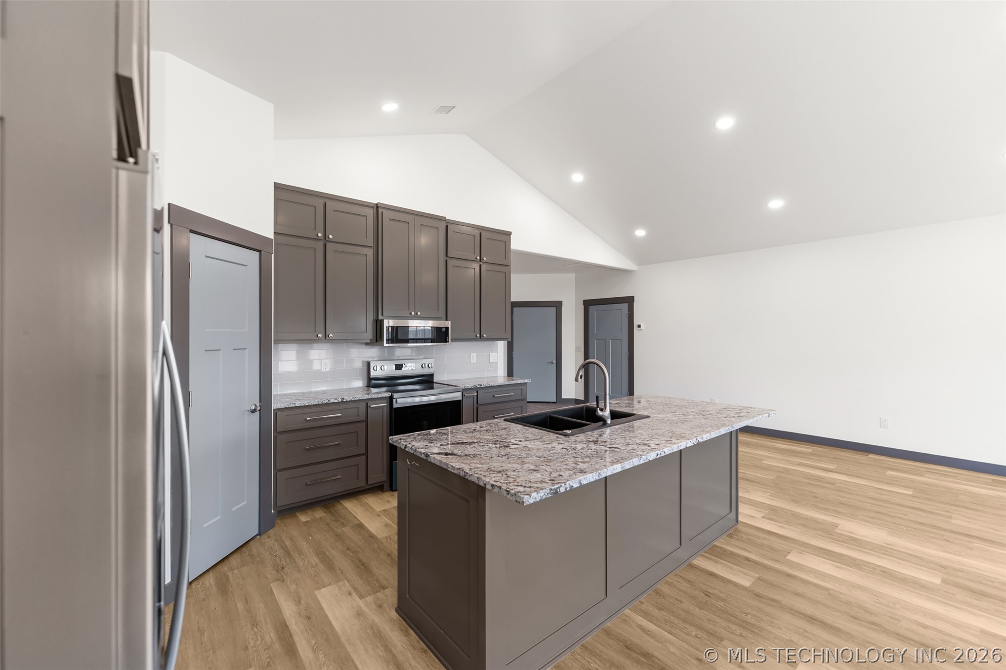 205 Lindsey Avenue Property Photo 13