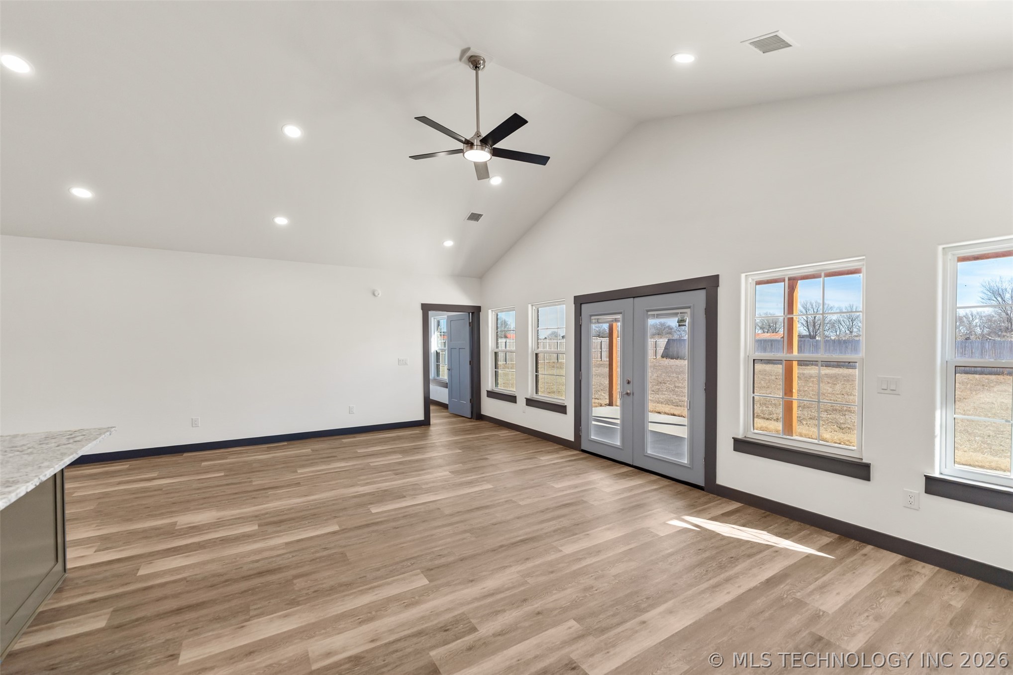 205 Lindsey Avenue Property Photo 27