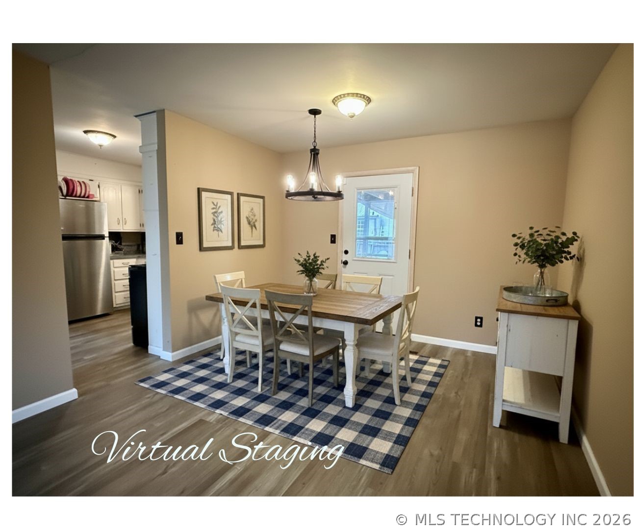 420 S Hickory Place Property Photo 4