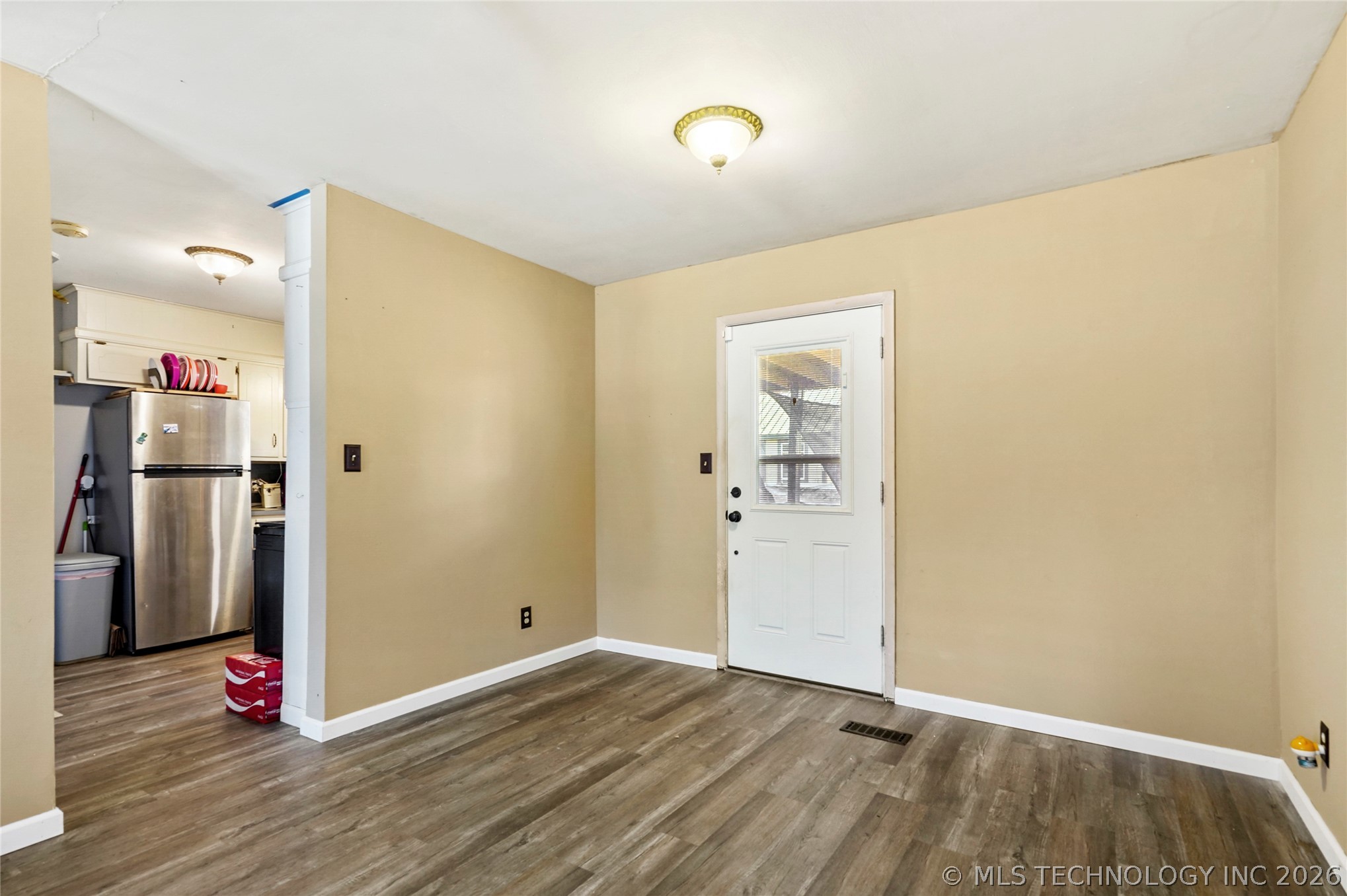 420 S Hickory Place Property Photo 8