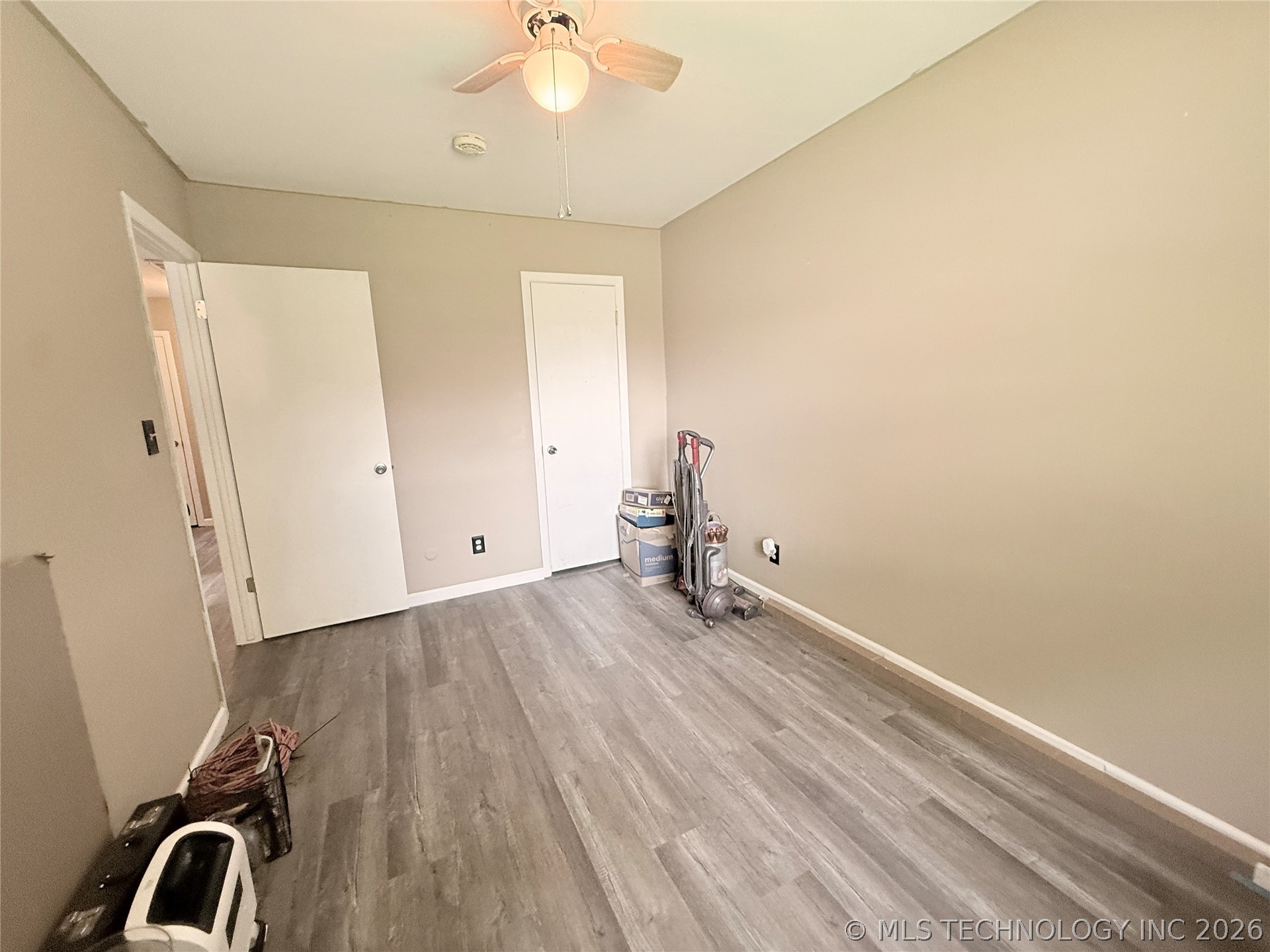 420 S Hickory Place Property Photo 22