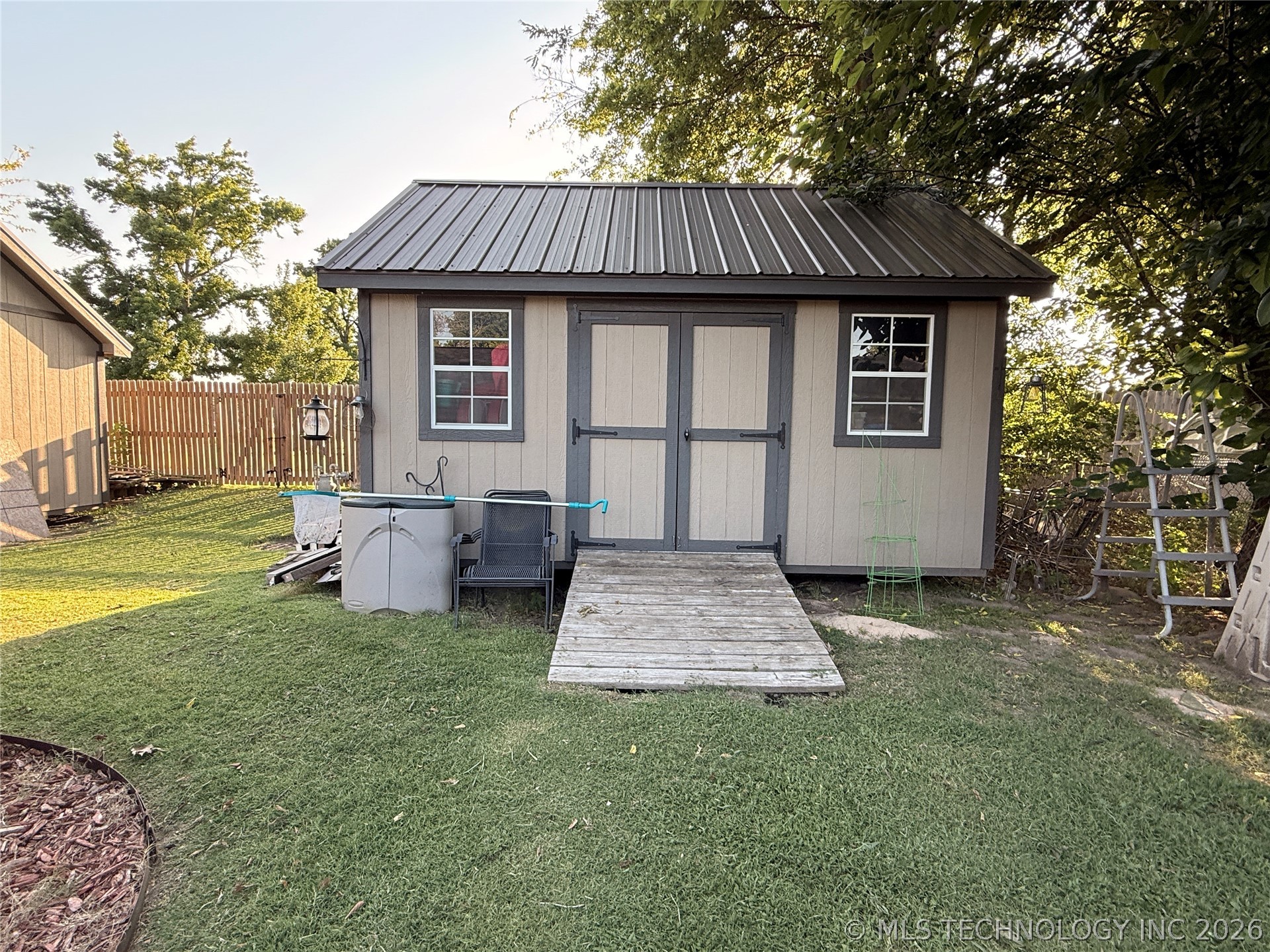 420 S Hickory Place Property Photo 26