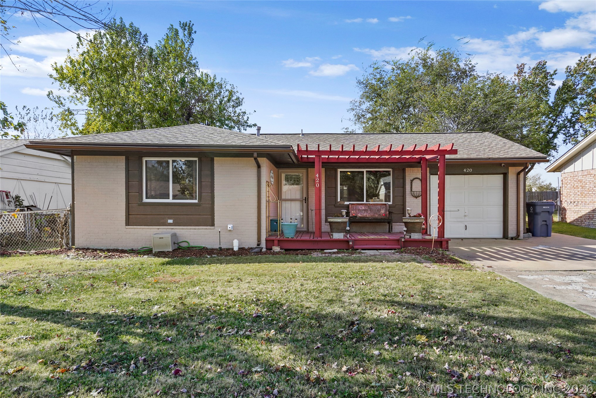 420 S Hickory Place Property Photo 35