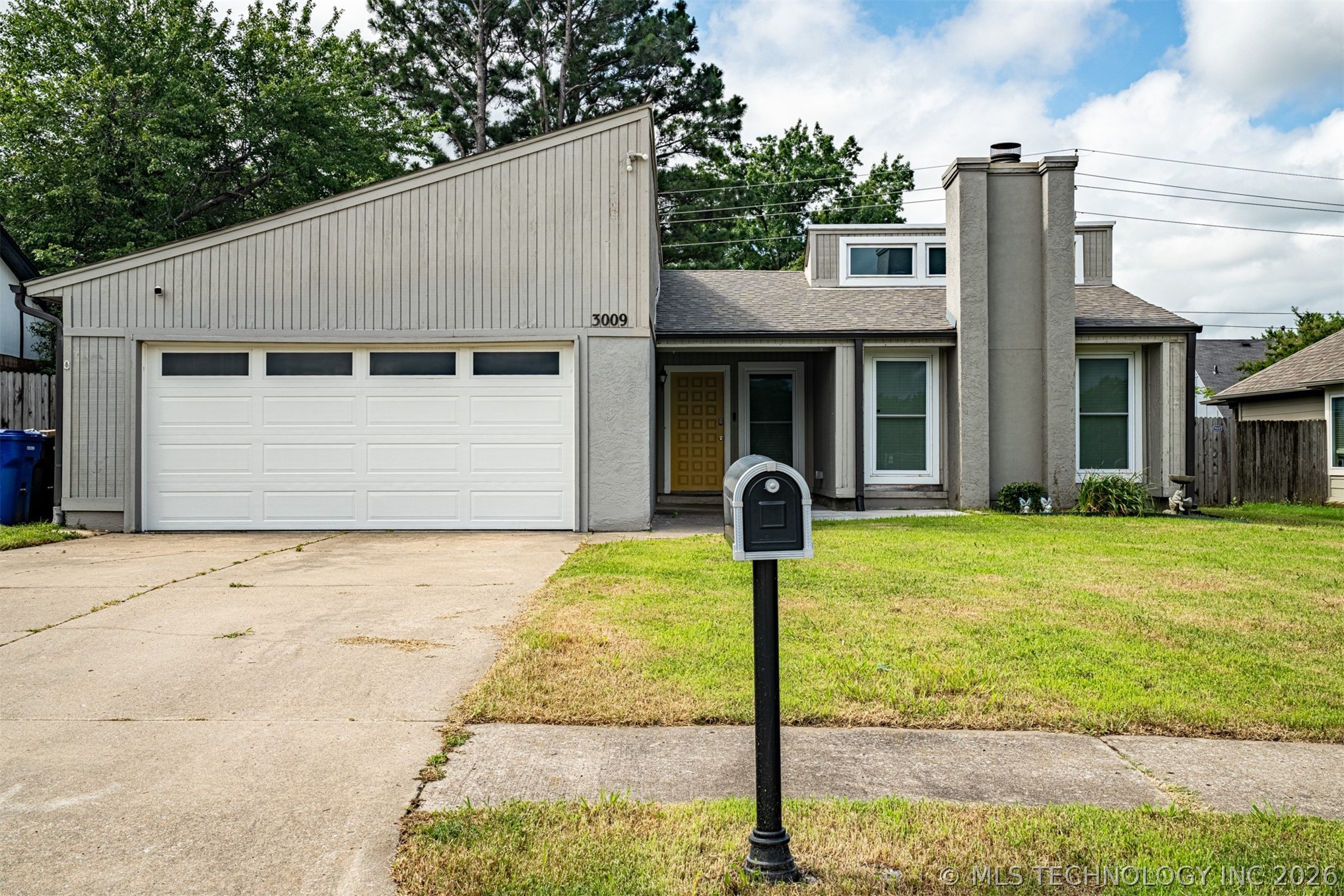 3009 W College Street
