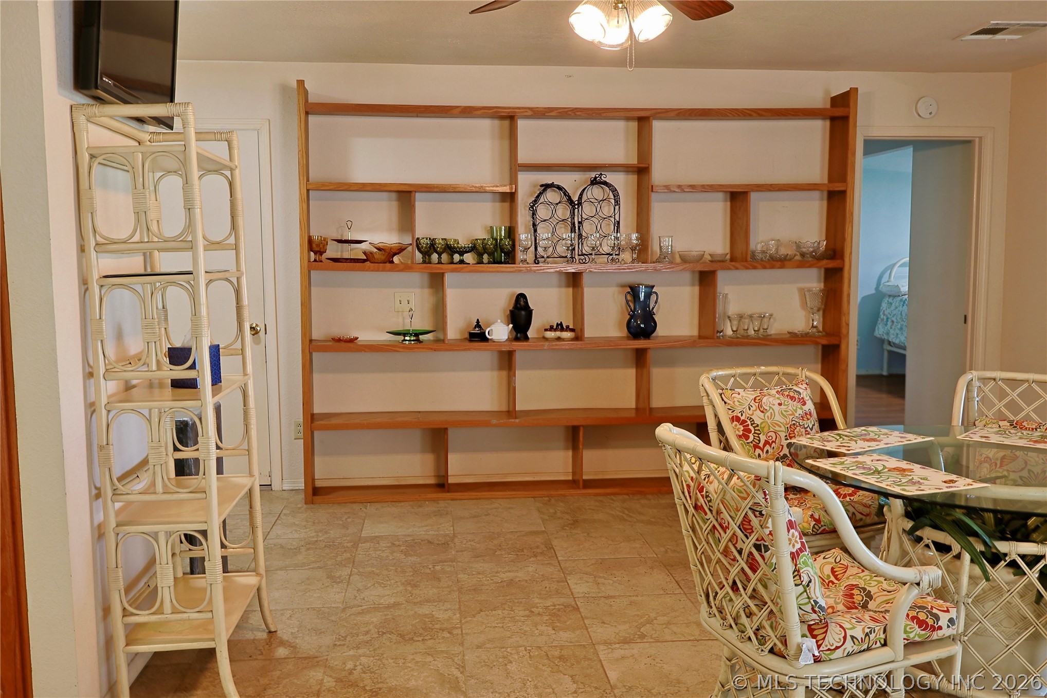 415461 E 1094 Road Property Photo 8