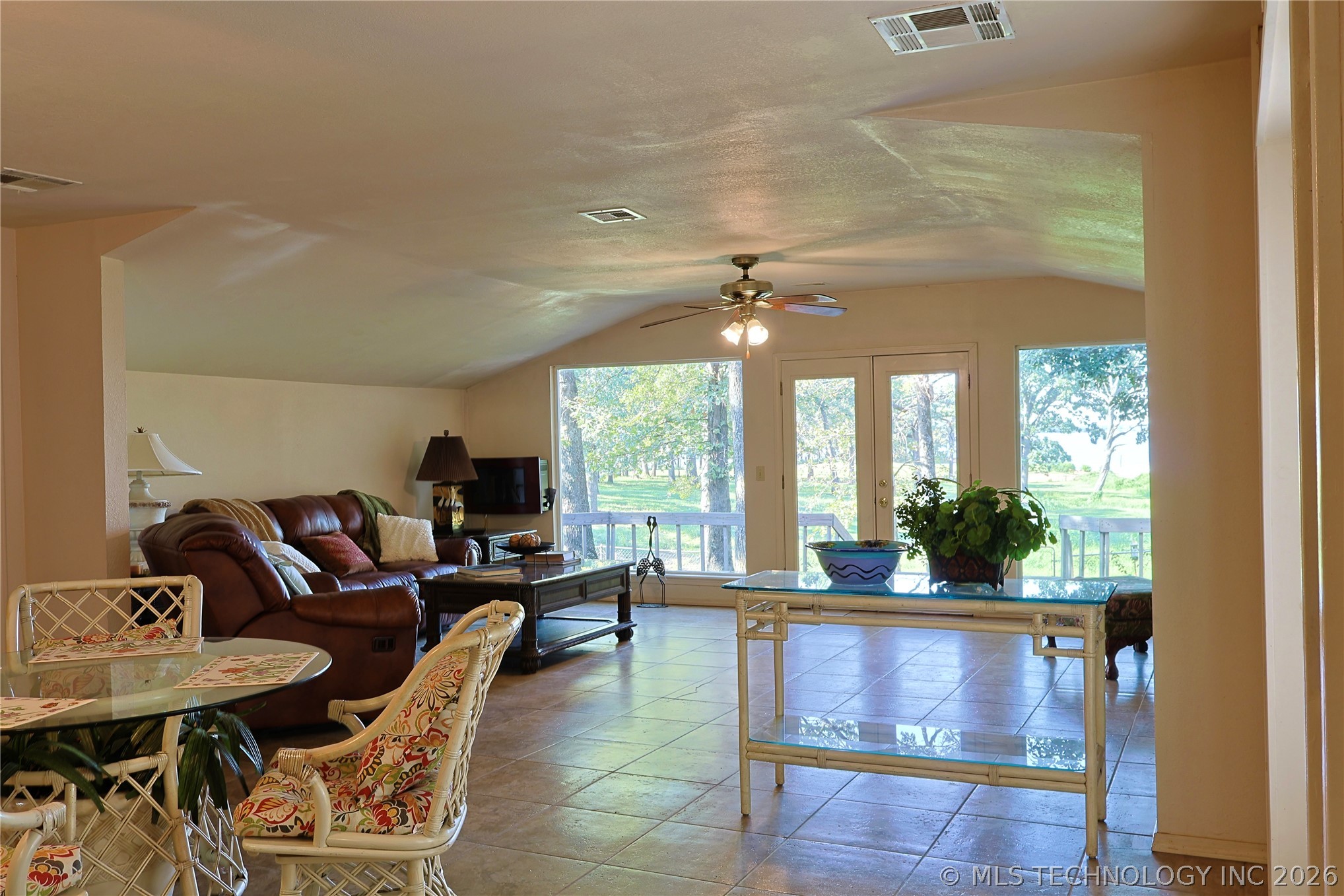 415461 E 1094 Road Property Photo 10