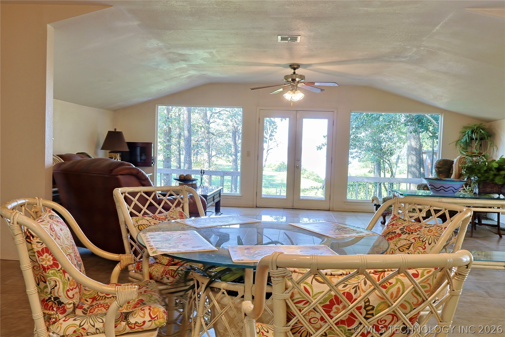 415461 E 1094 Road Property Photo 11