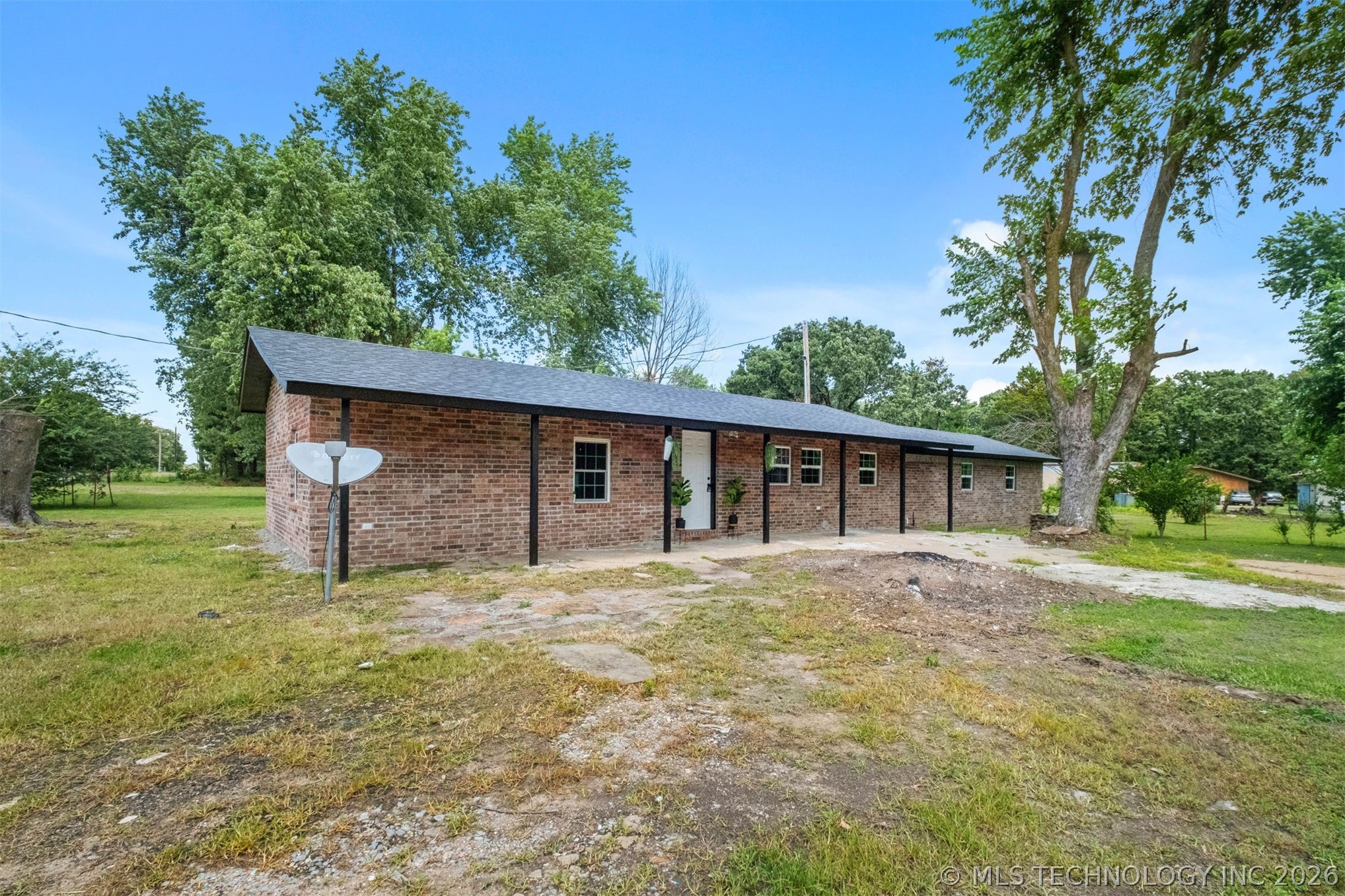57128 S 690 Property Photo 1