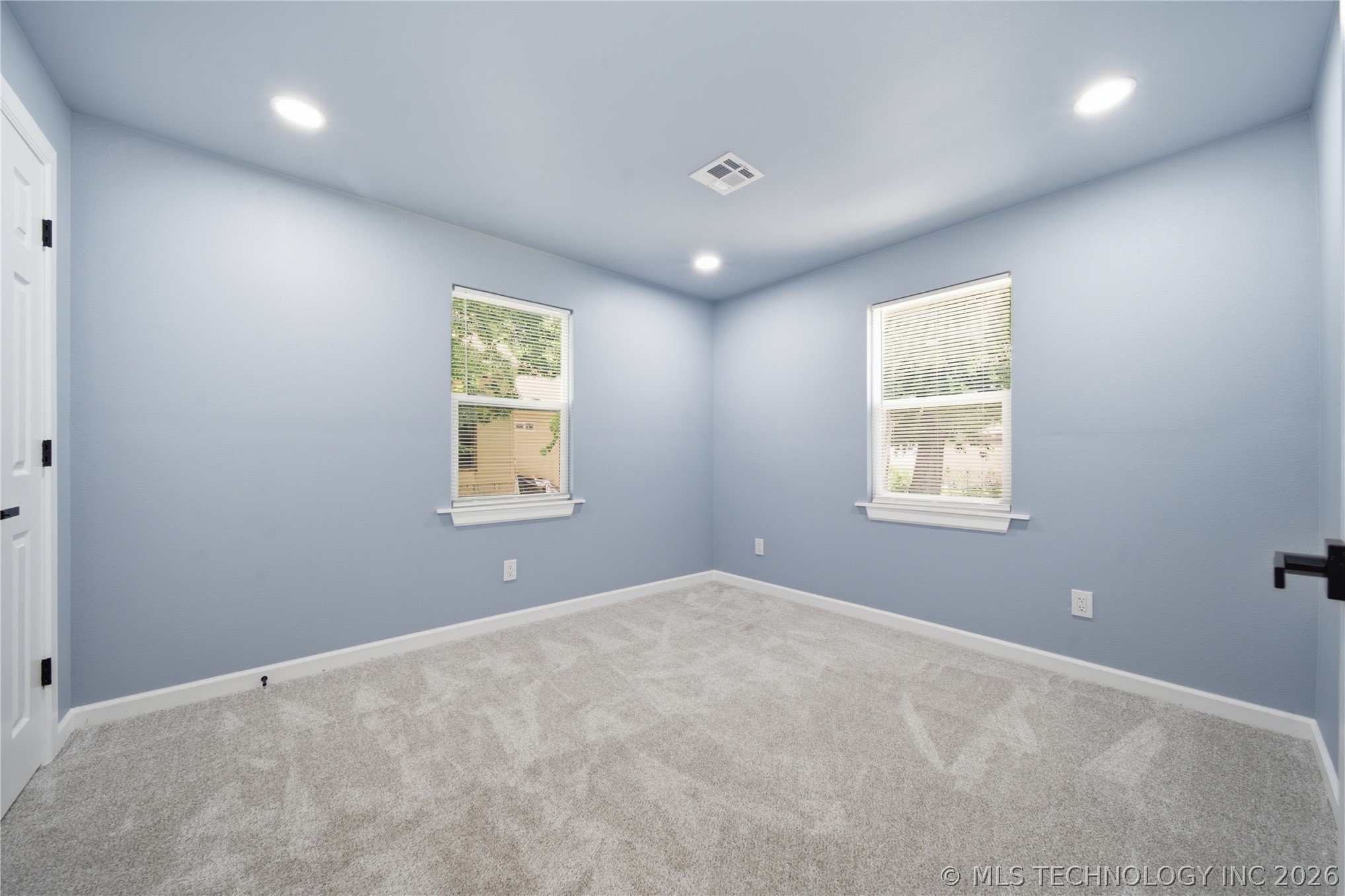 507 E 27th Place N Property Photo 11