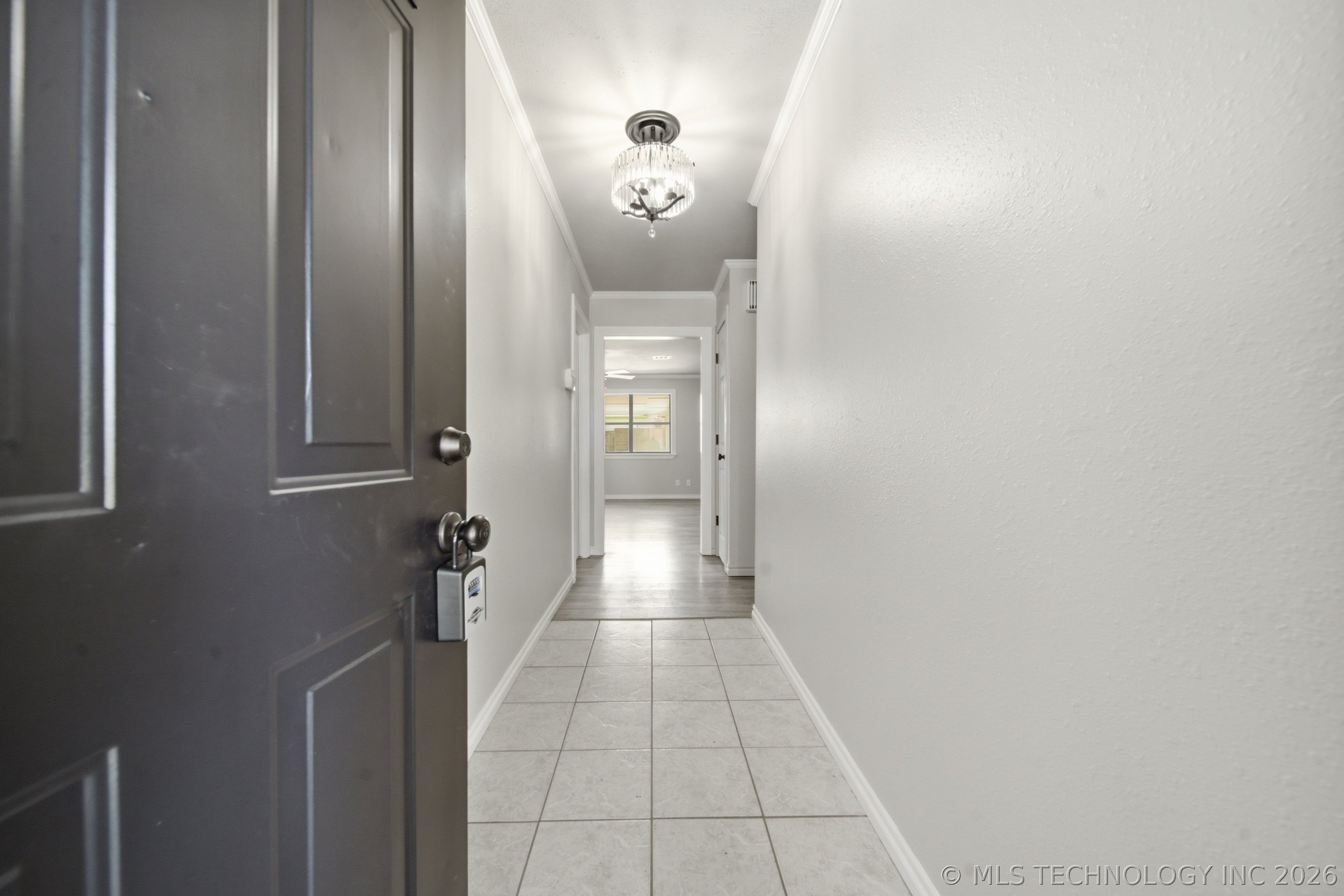 1103 N Scott Avenue Property Photo 5