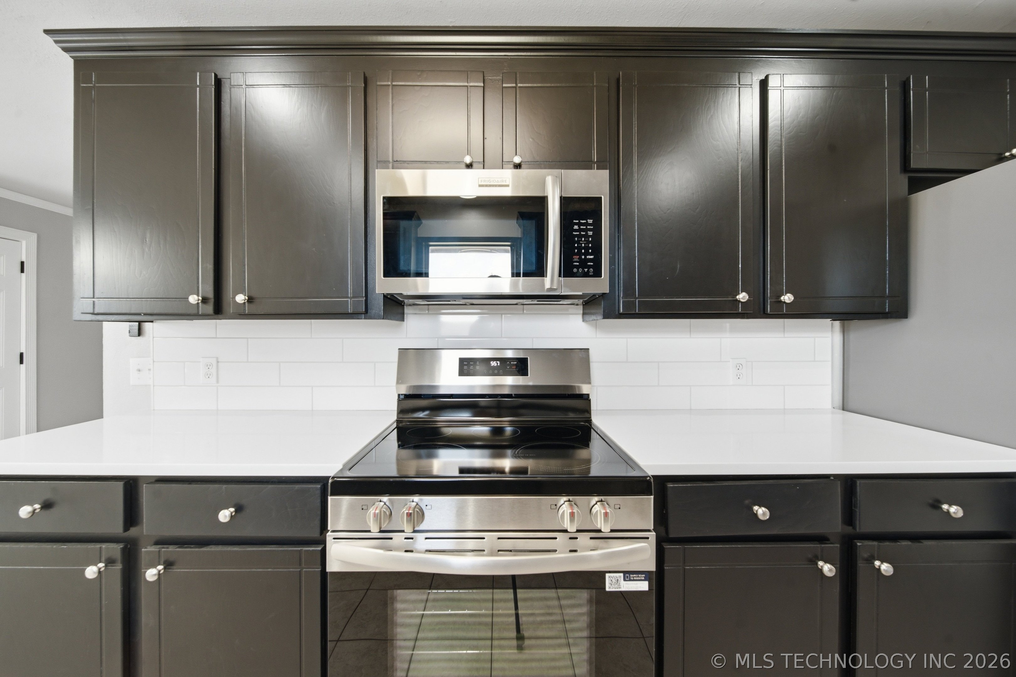 1103 N Scott Avenue Property Photo 15