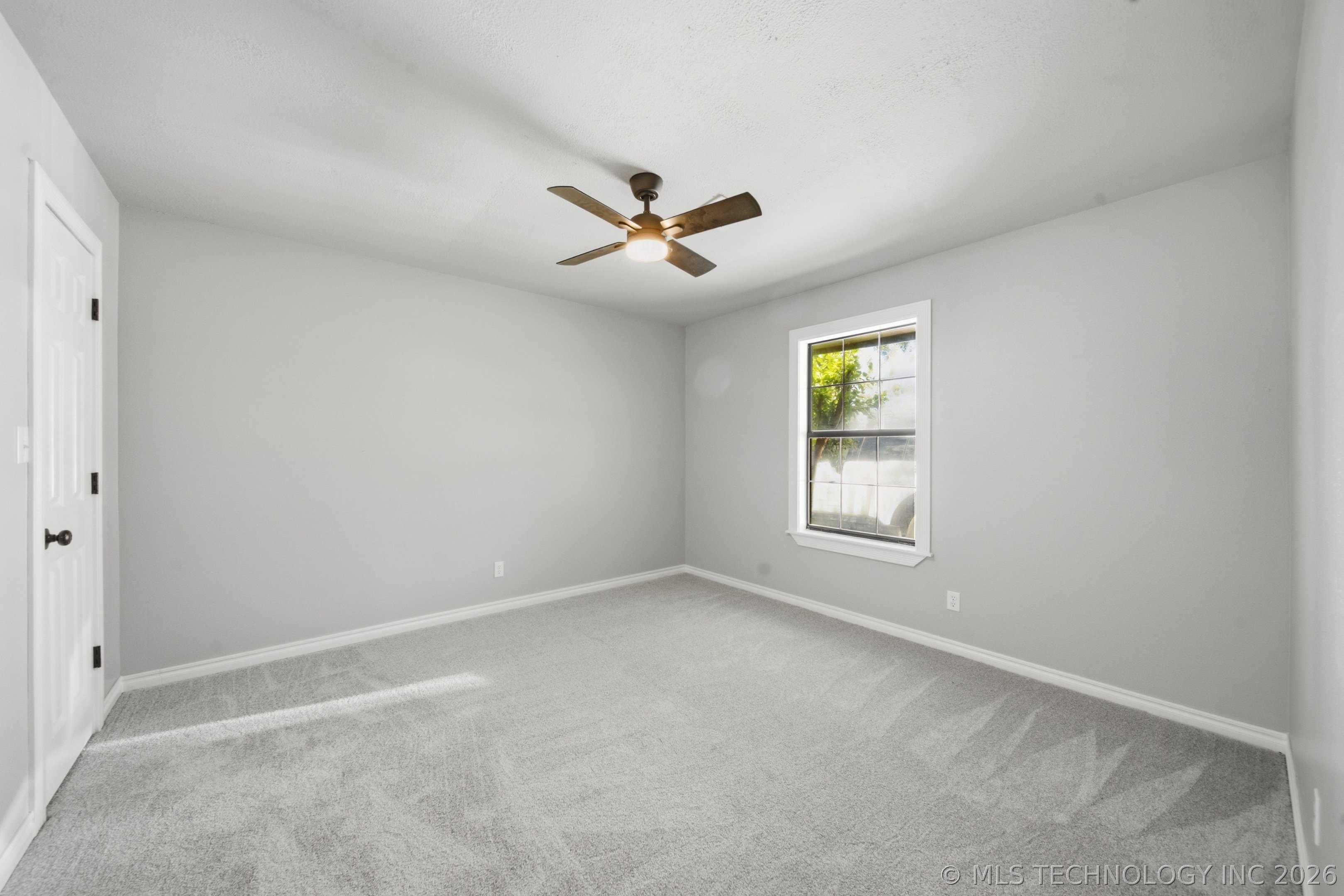 1103 N Scott Avenue Property Photo 18
