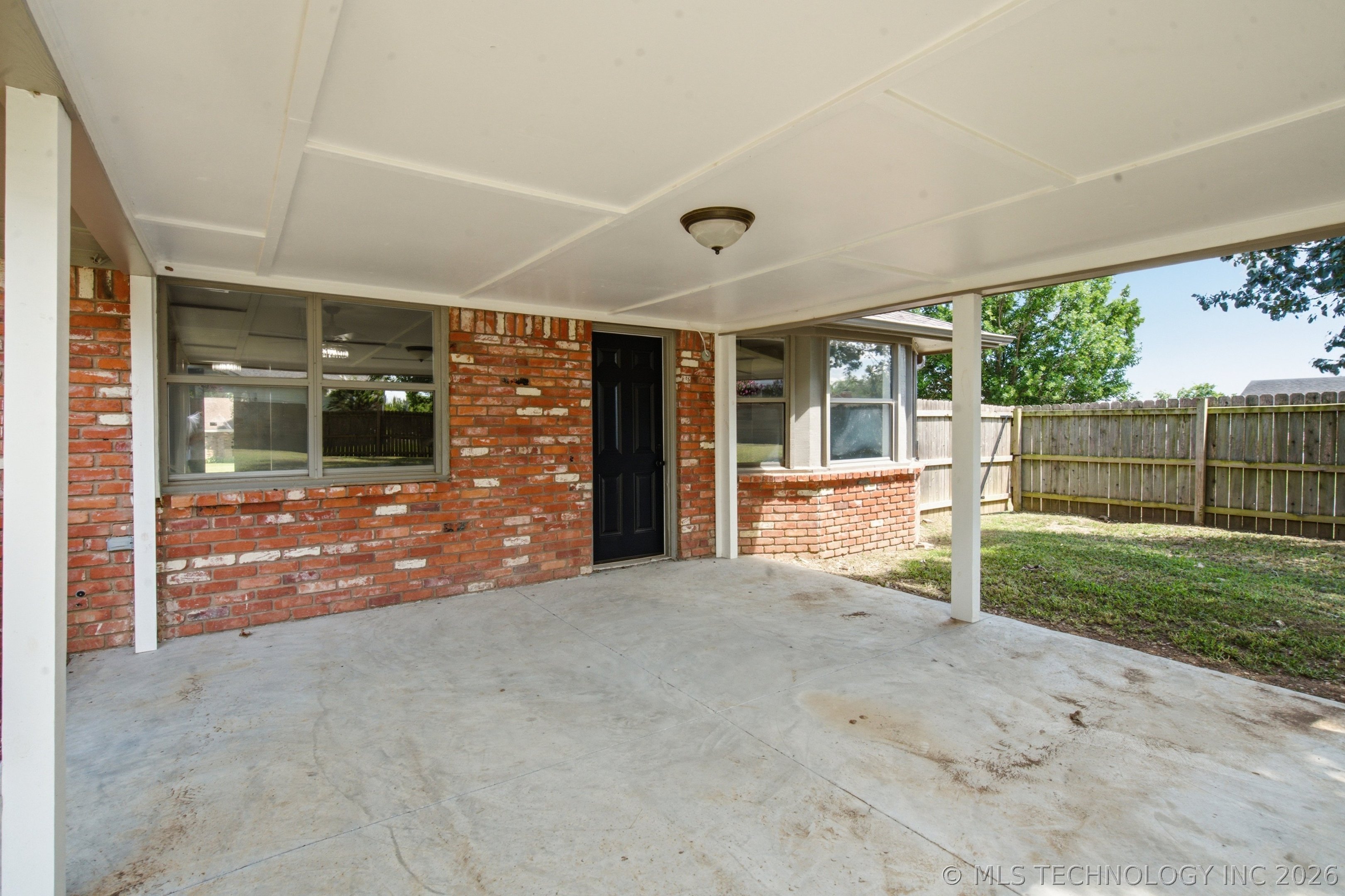 1103 N Scott Avenue Property Photo 26