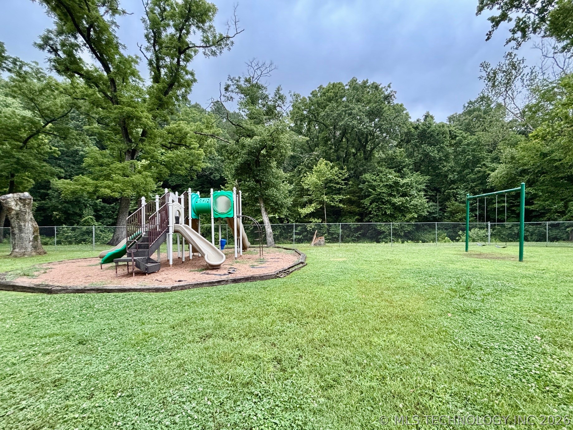 433 Deer Path Road Property Photo 8