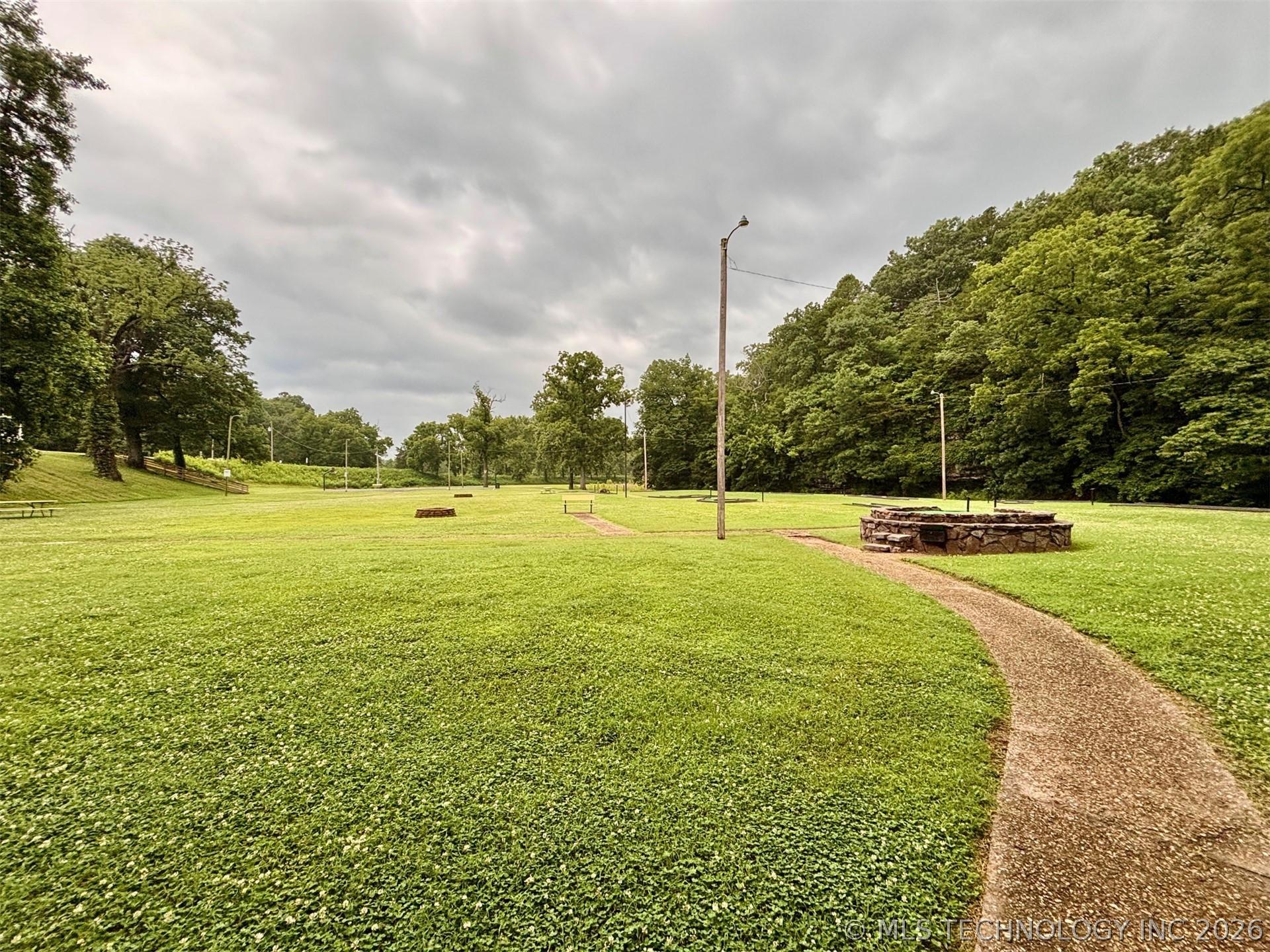 433 Deer Path Road Property Photo 9