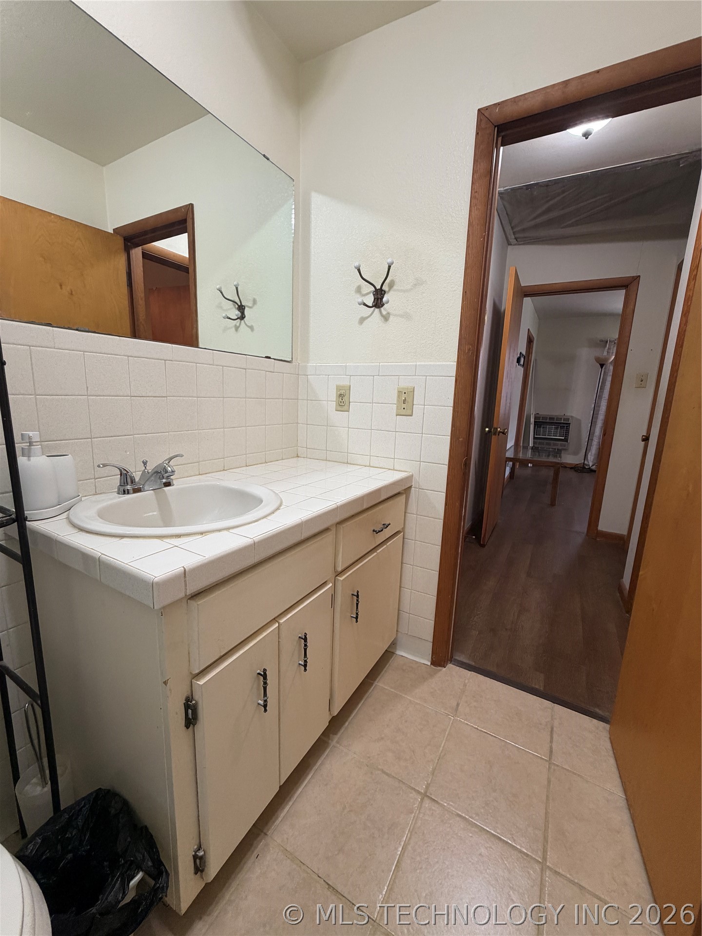 501 E Ada Property Photo 16