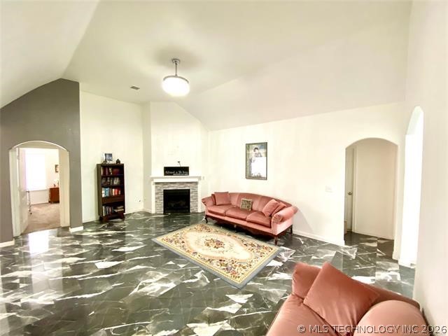 3527 E Berkeley Street Property Photo 5