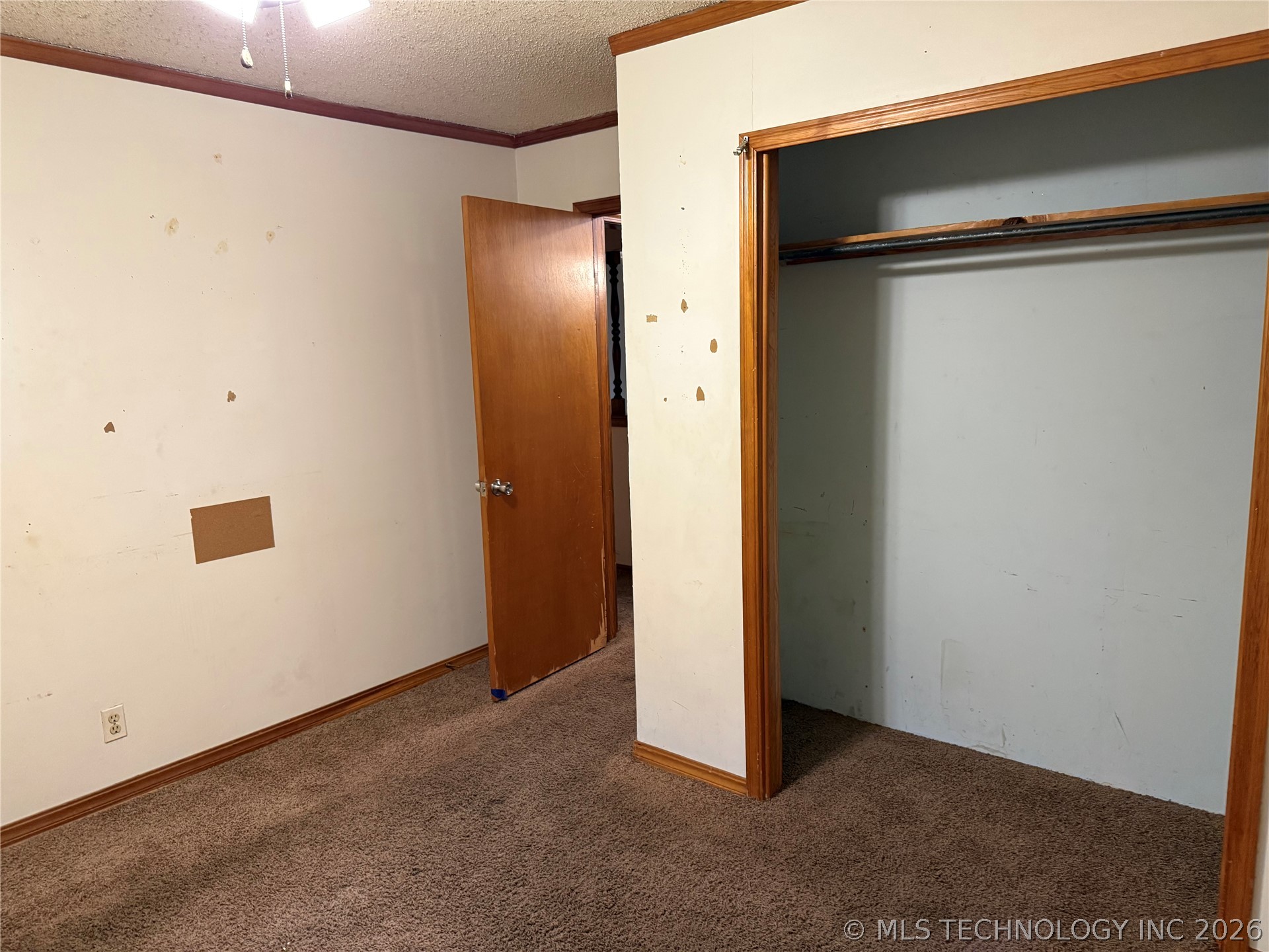4923 W 3rd Street Property Photo 10