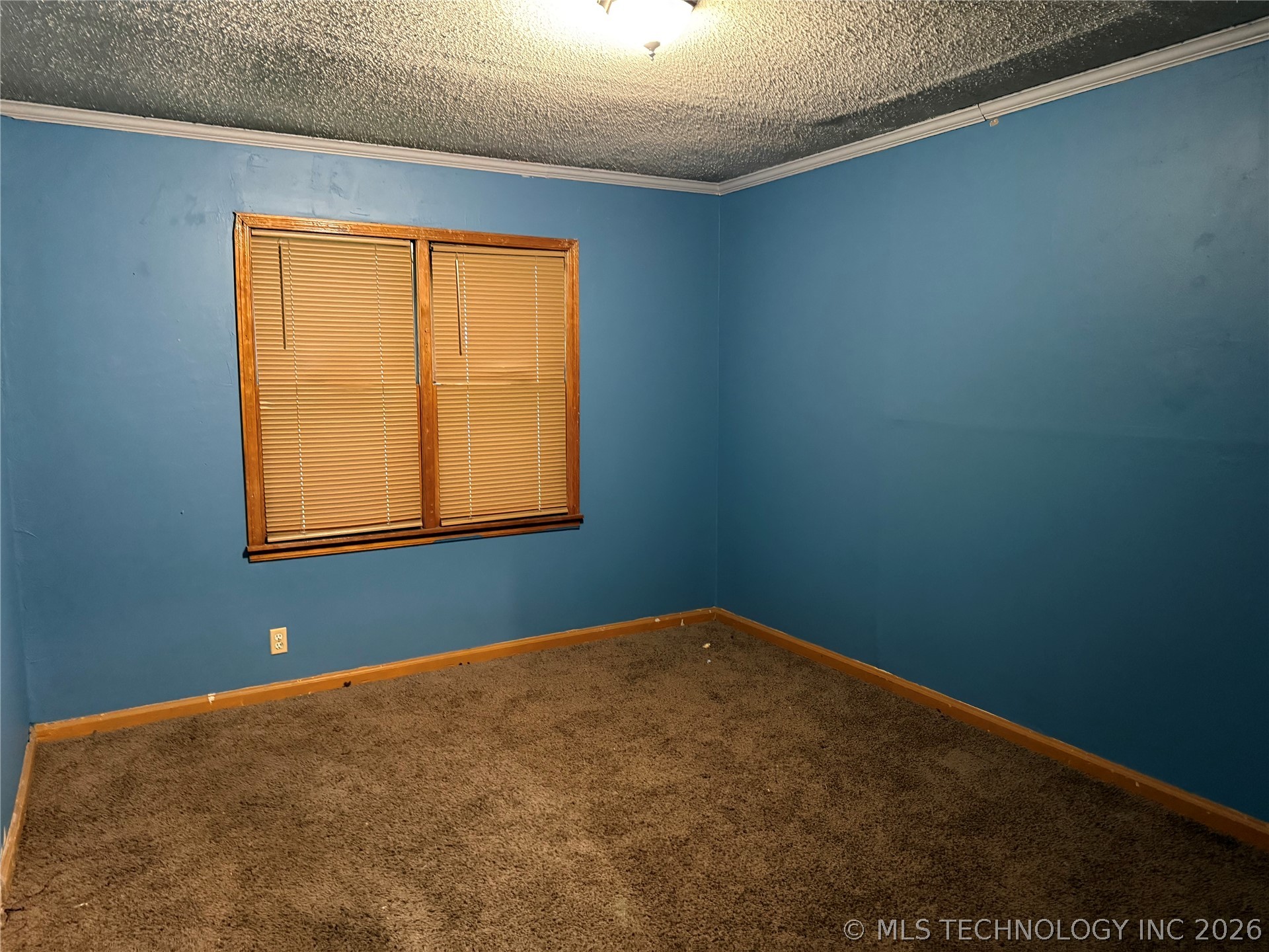 4923 W 3rd Street Property Photo 13