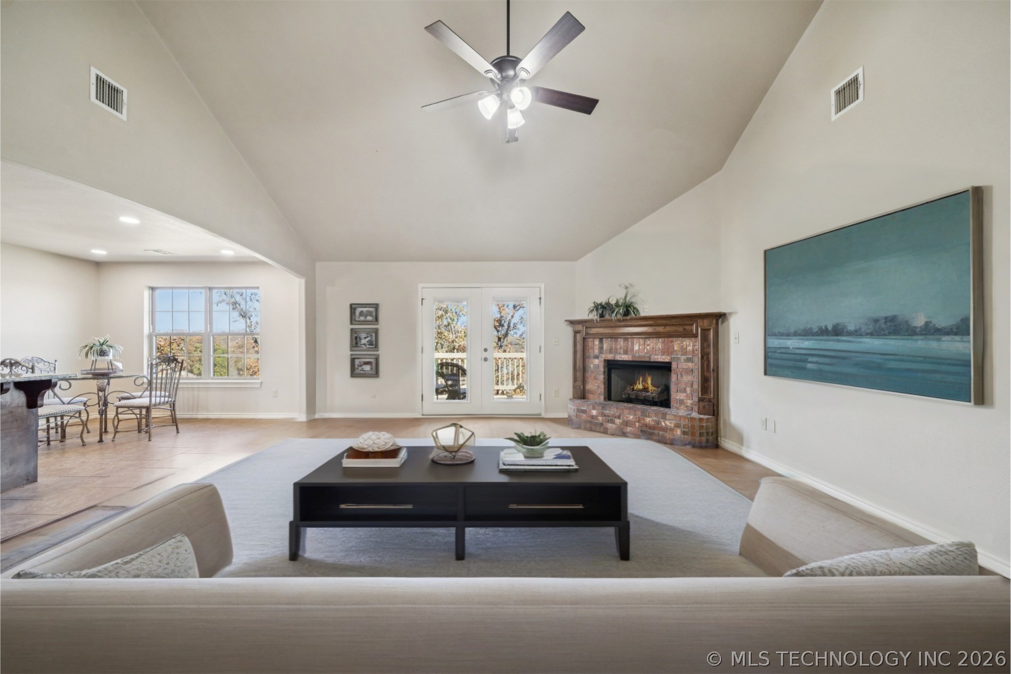 1515 Emily Circle Property Photo 6