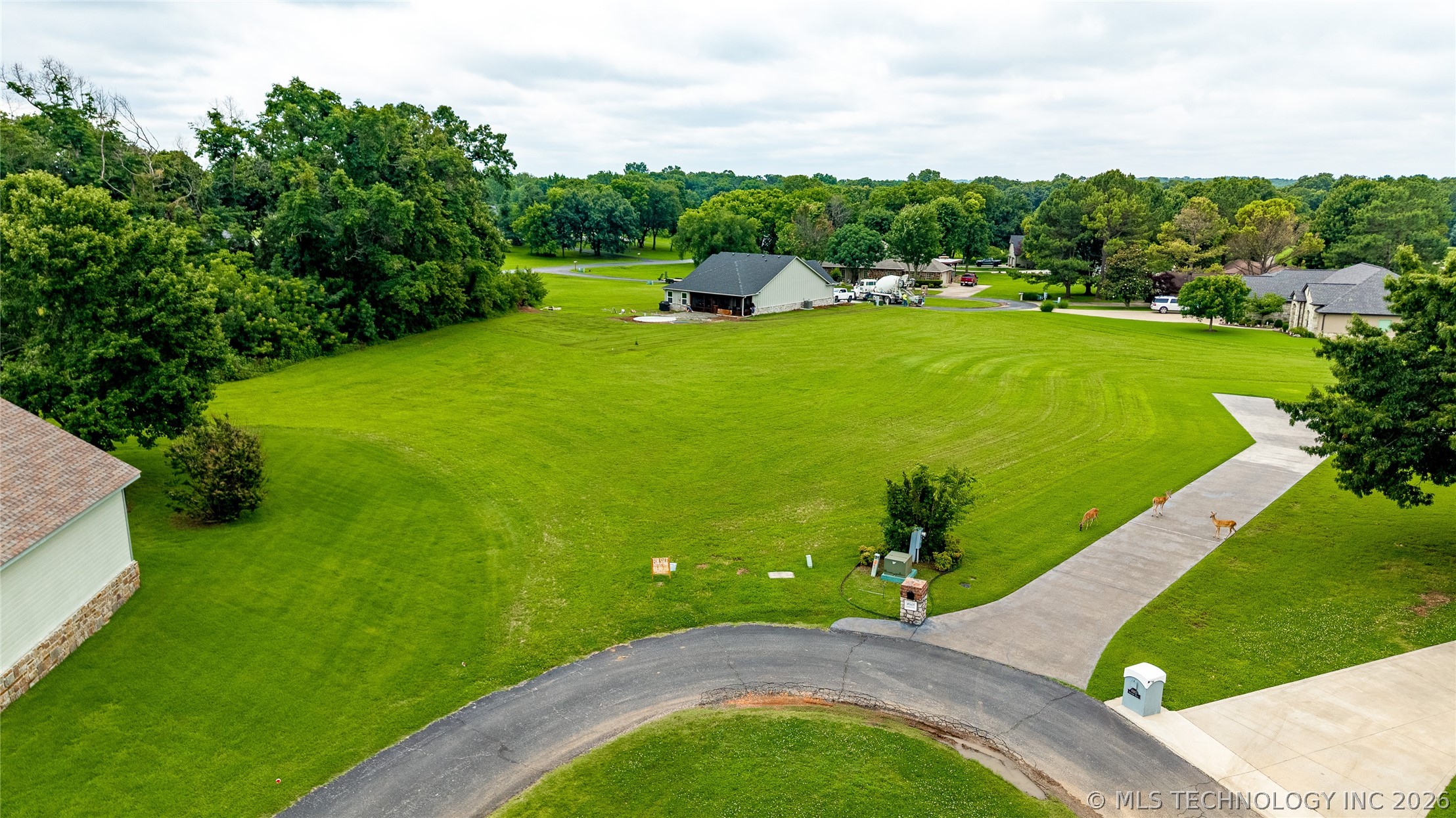 451657 Southern Hills Property Photo 7