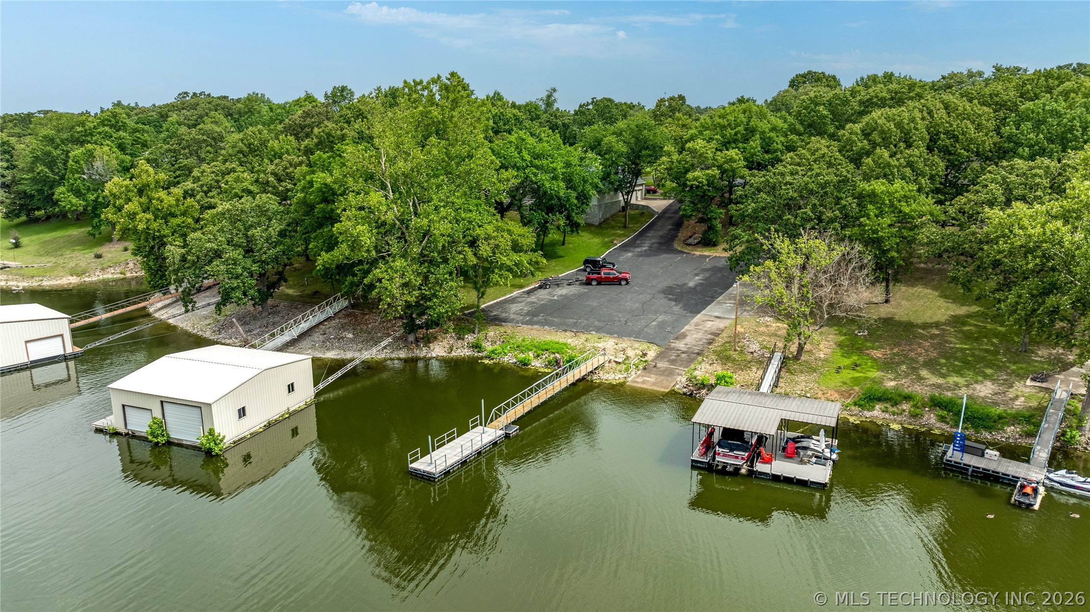 451657 Southern Hills Property Photo 25