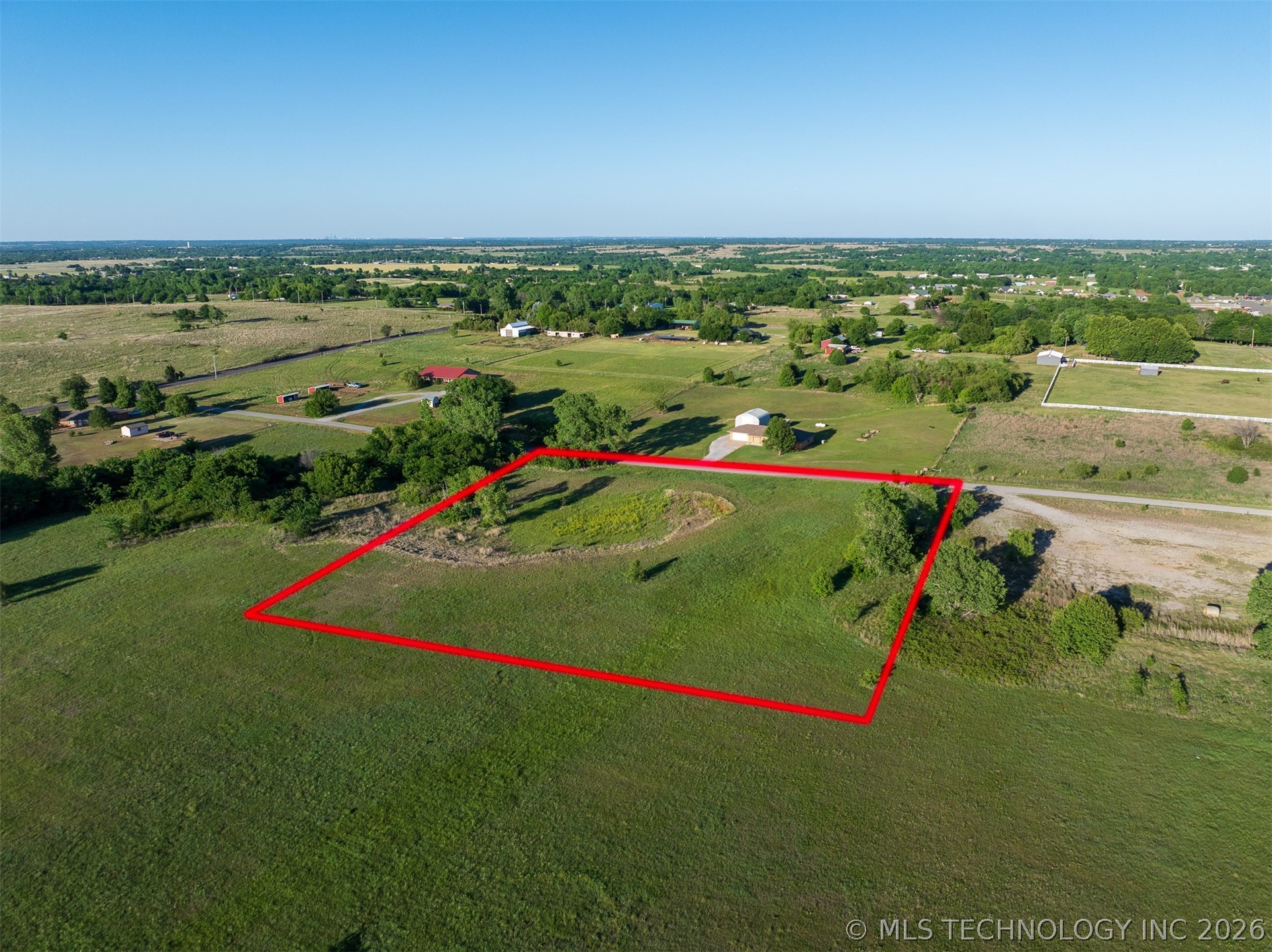 4 W County Road Property Photo 3