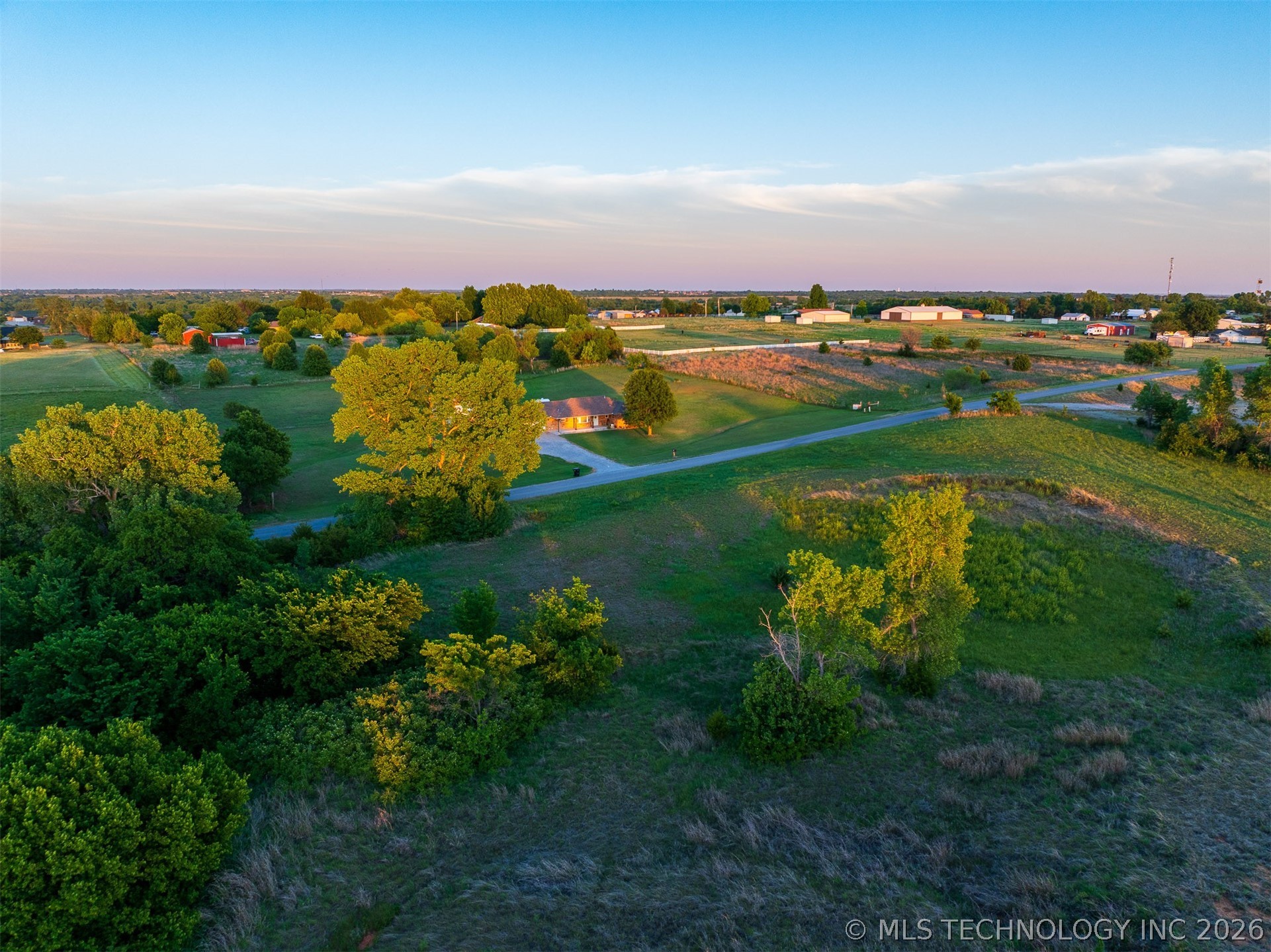 4 W County Road Property Photo 8