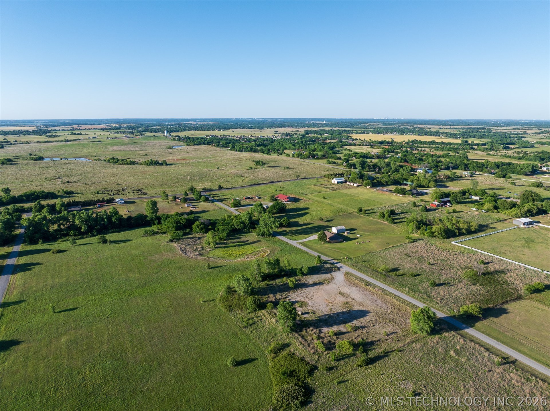 4 W County Road Property Photo 11