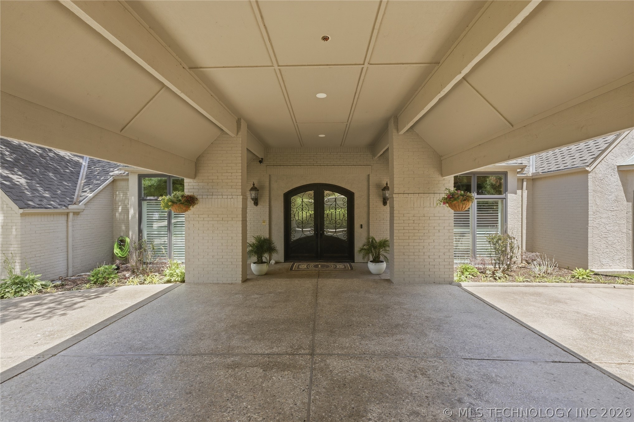 4223 E 97th Street Property Photo 4