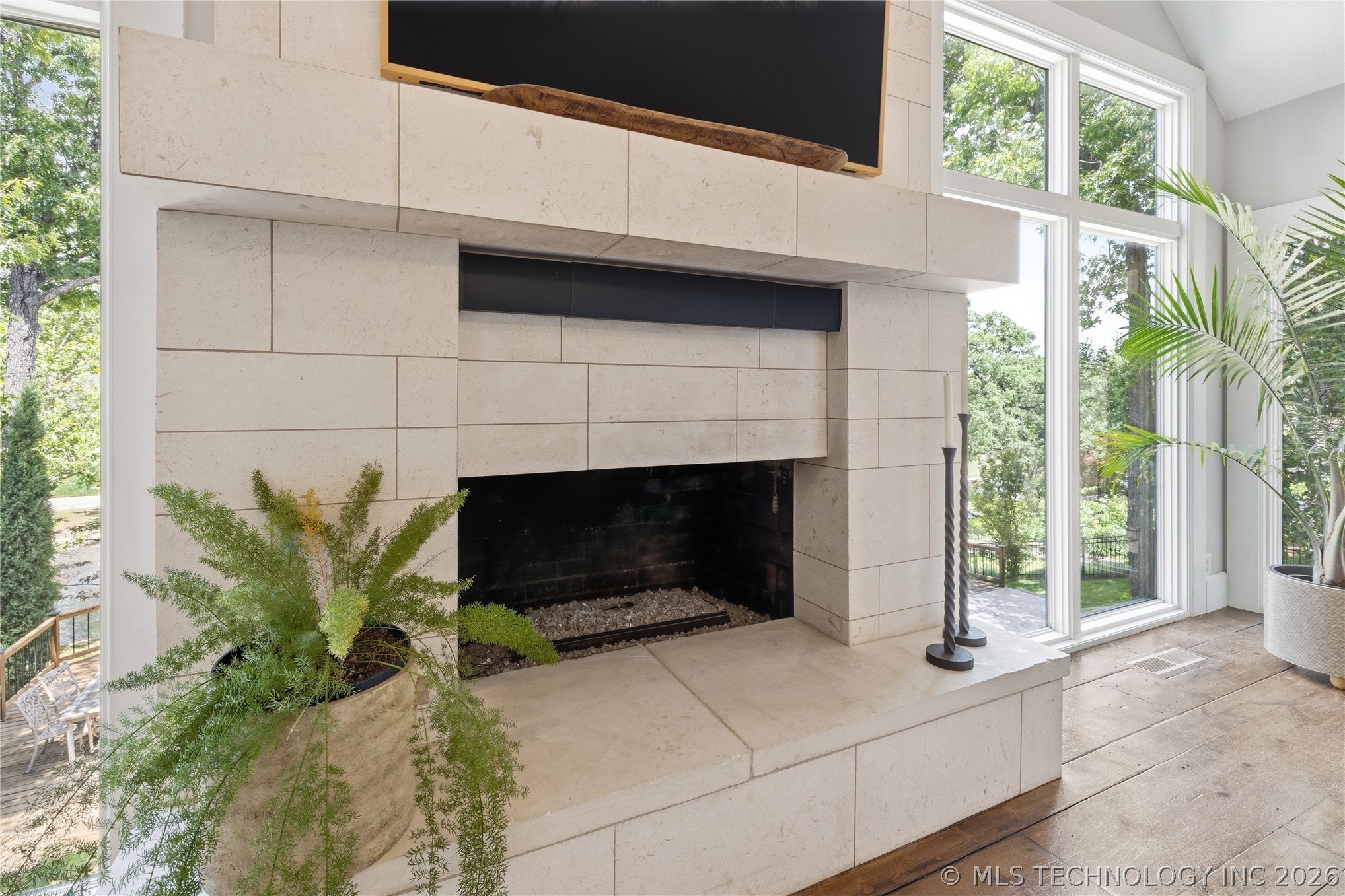 4223 E 97th Street Property Photo 10