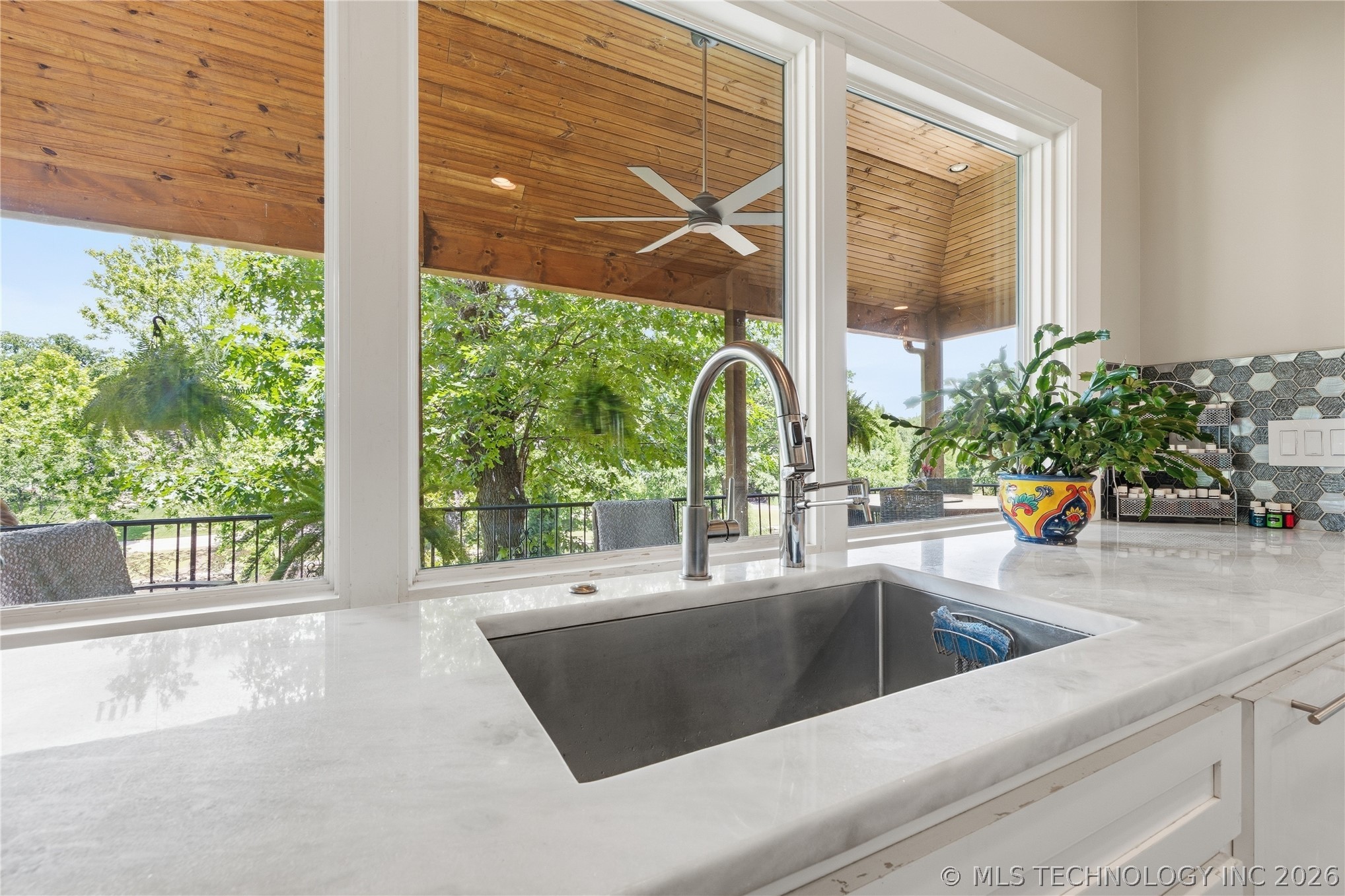4223 E 97th Street Property Photo 17
