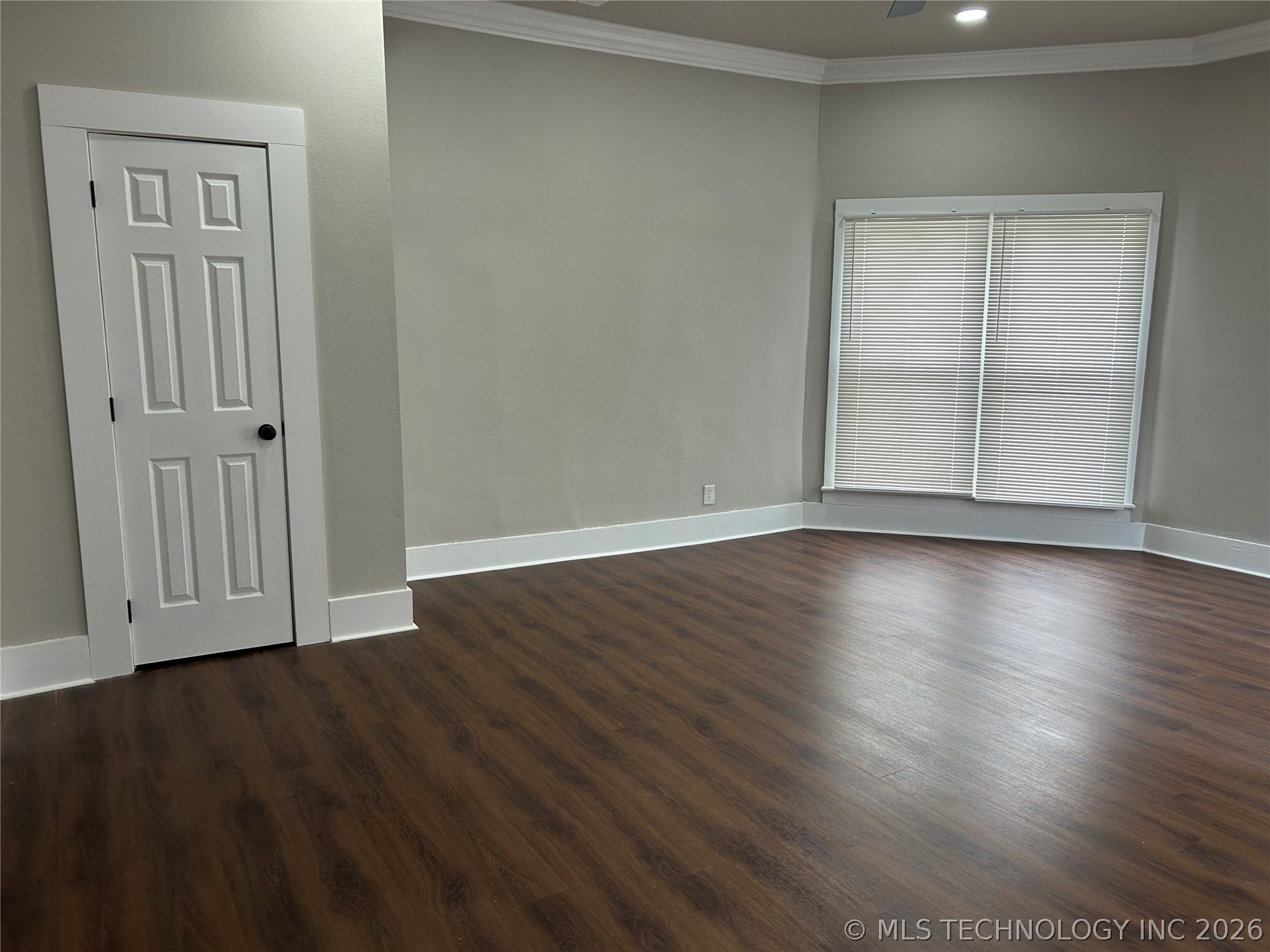 406 Creek Avenue Property Photo 7
